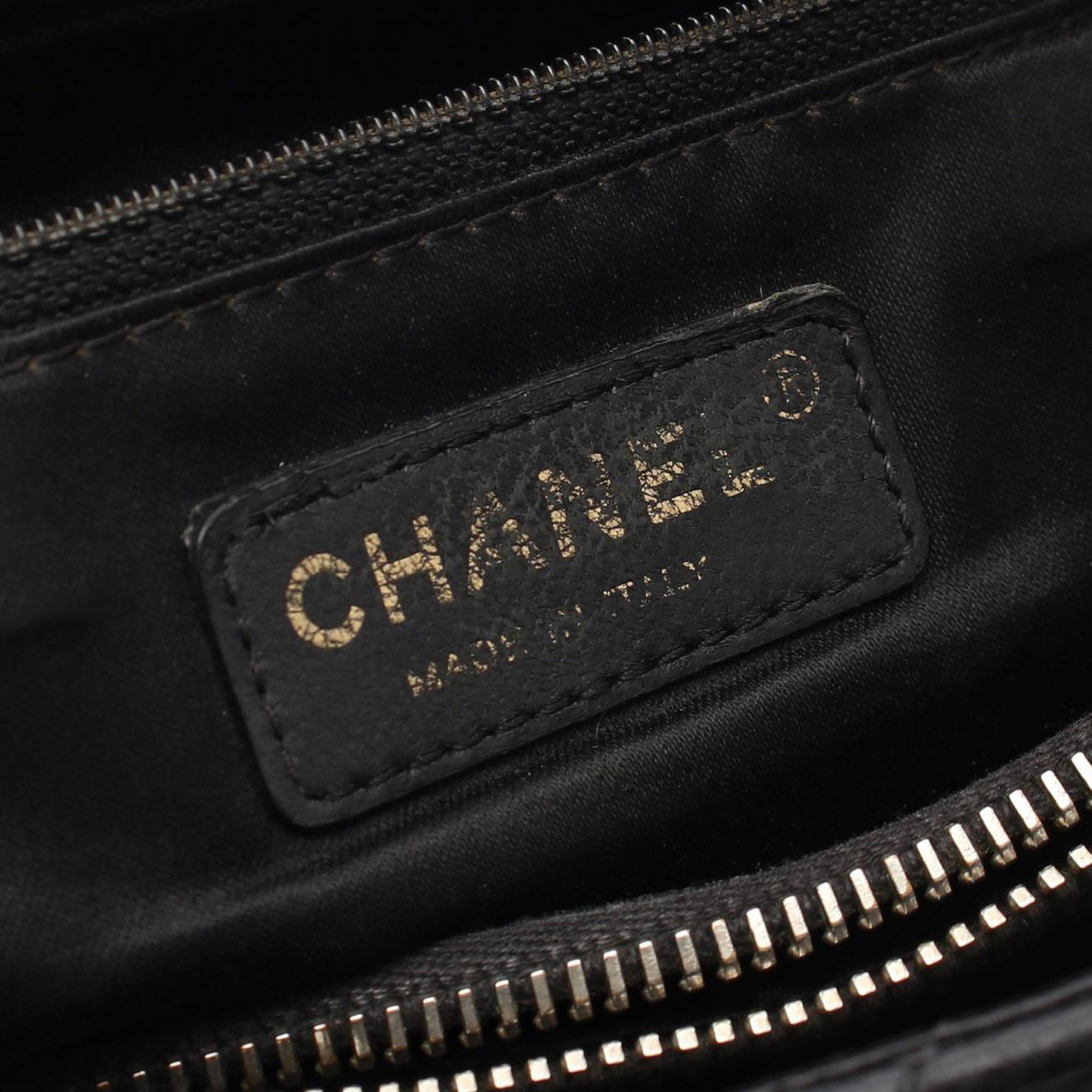 Chanel Caviar Grand Shopping Tote - image 5