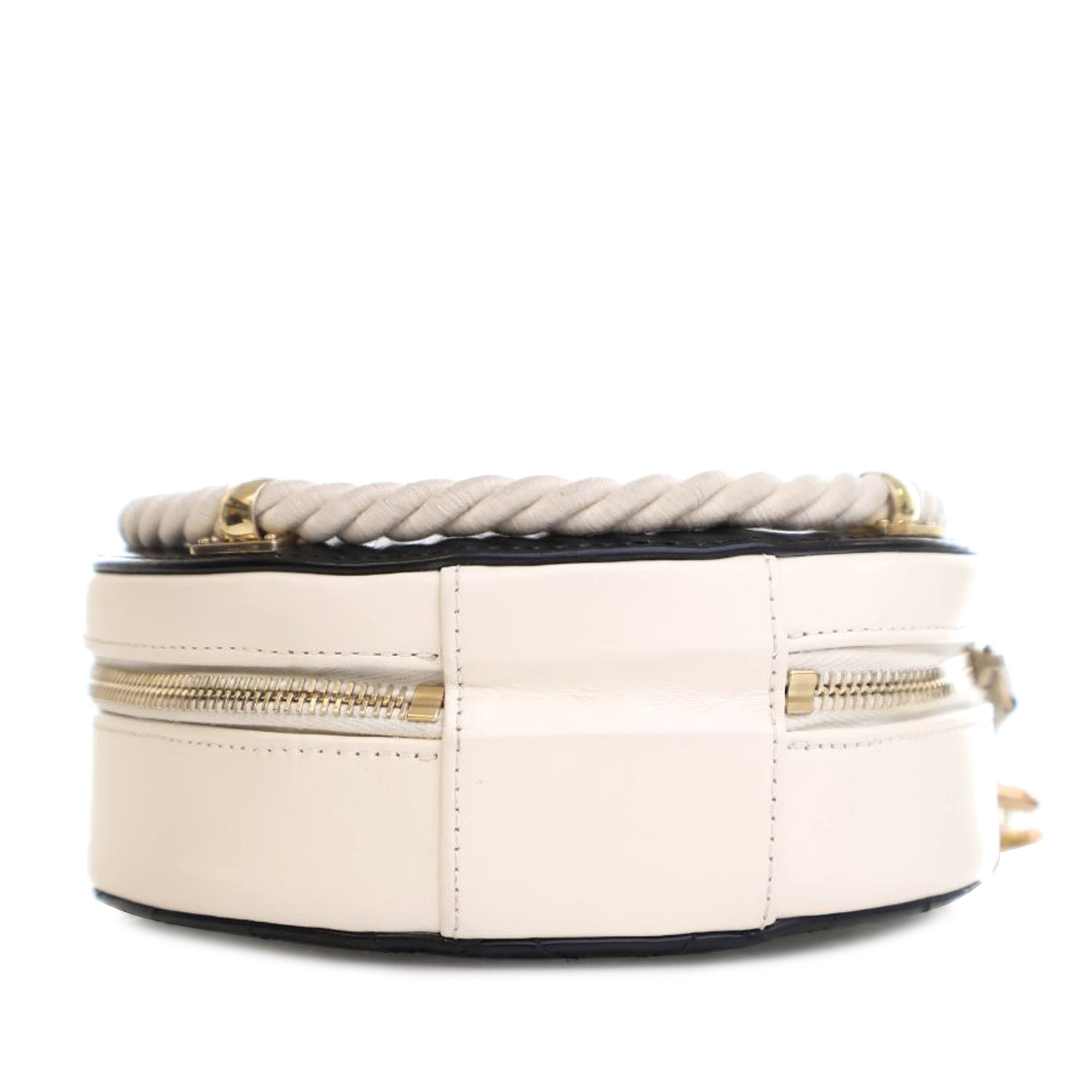 Chanel Crumpled Calfskin En Vogue Round Bag - image 3