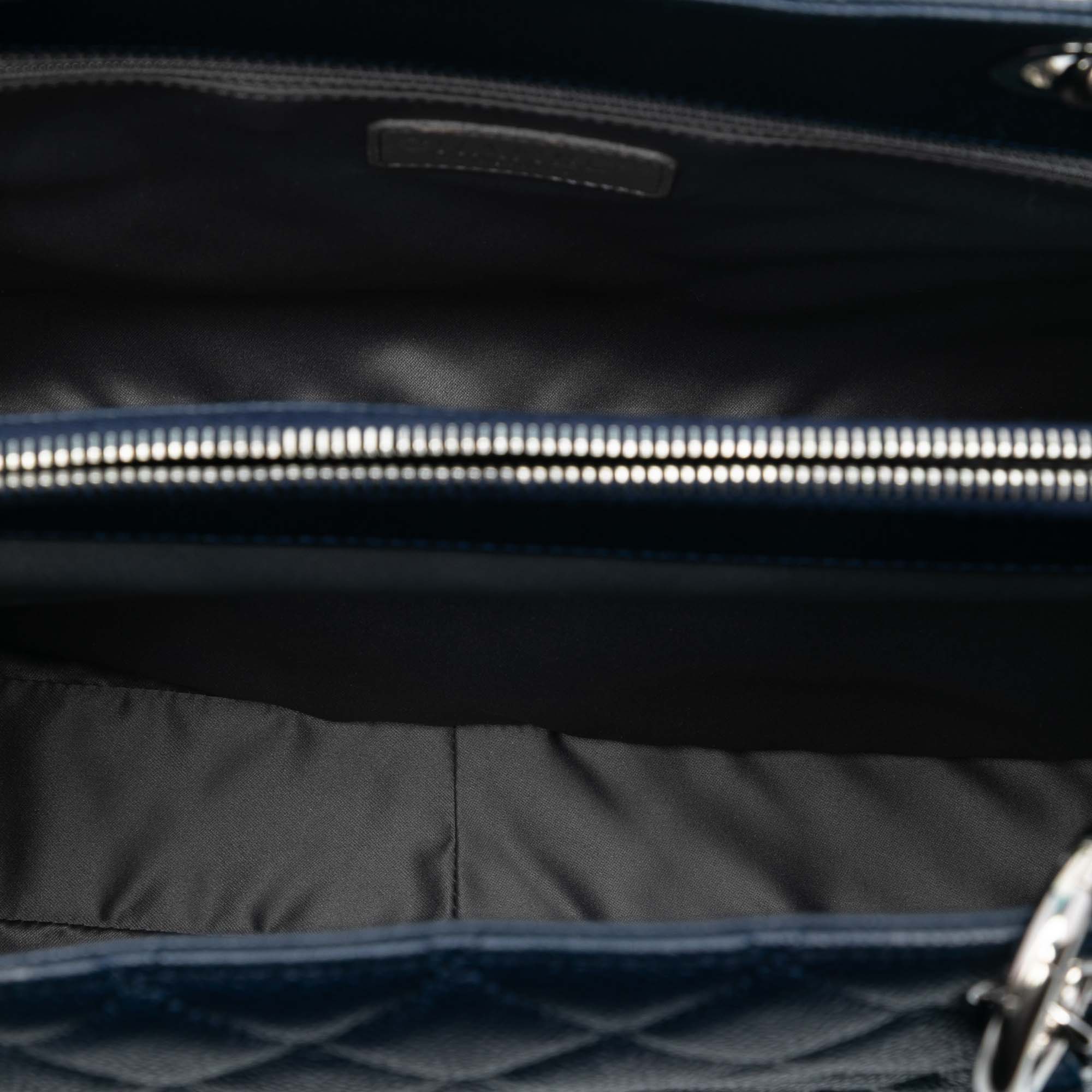 Chanel Caviar Grand Shopping Tote - image 4