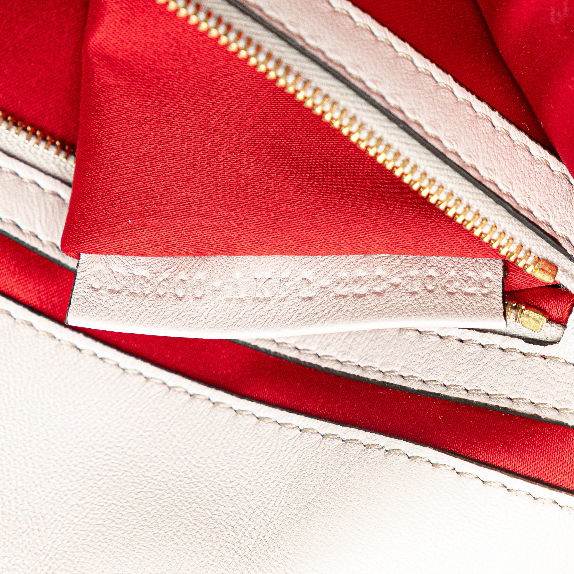 Fendi Calfskin Mink Fur Faces Bianco Carta Baguette Satchel - image 6
