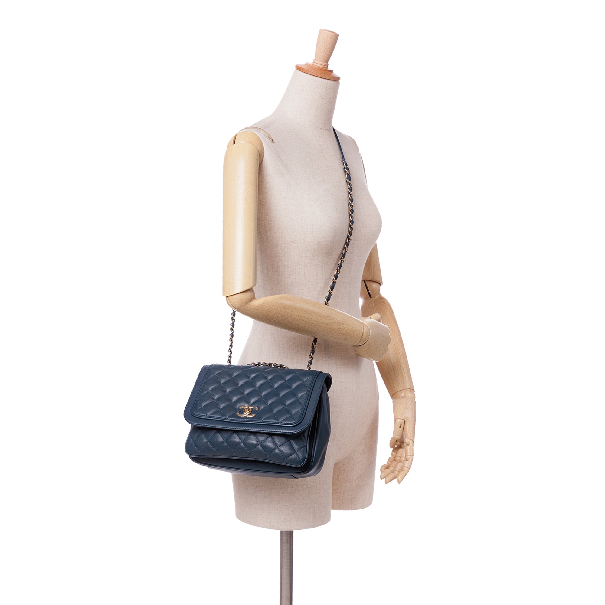 Chanel Medium Lambskin Lovely Day Flap - image 11