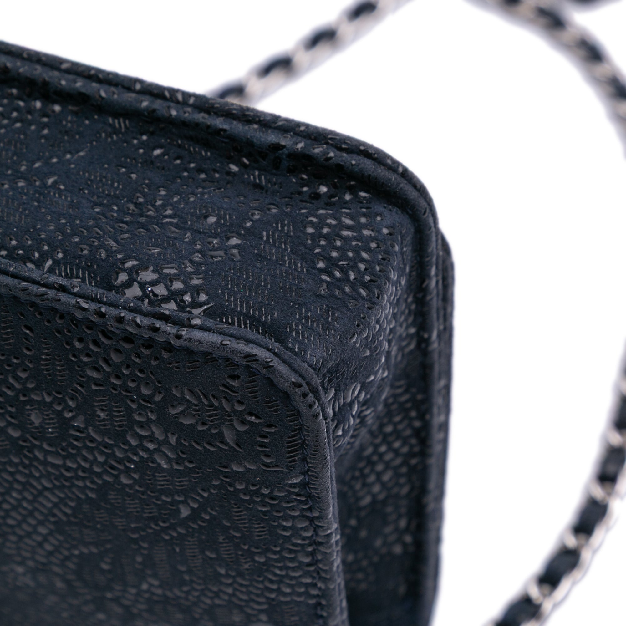 Chanel CC Lace Overlay Goatskin Wallet On Chain - image 9