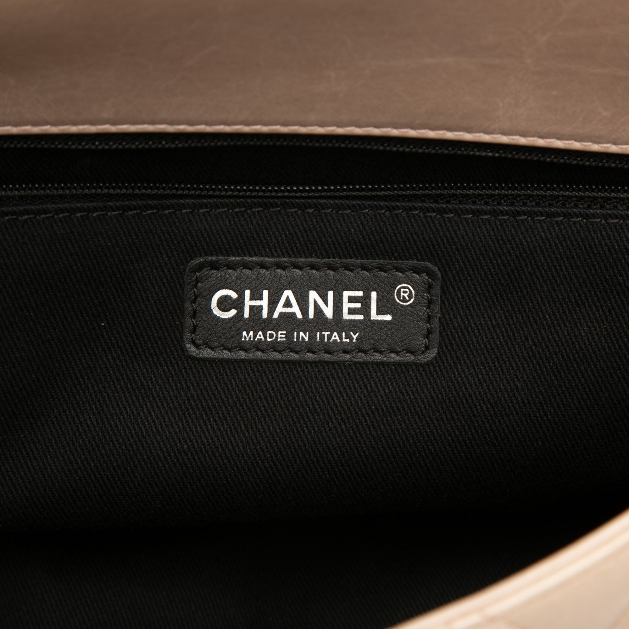 Chanel Small Glazed Calfskin CC Delivery Tote - image 5