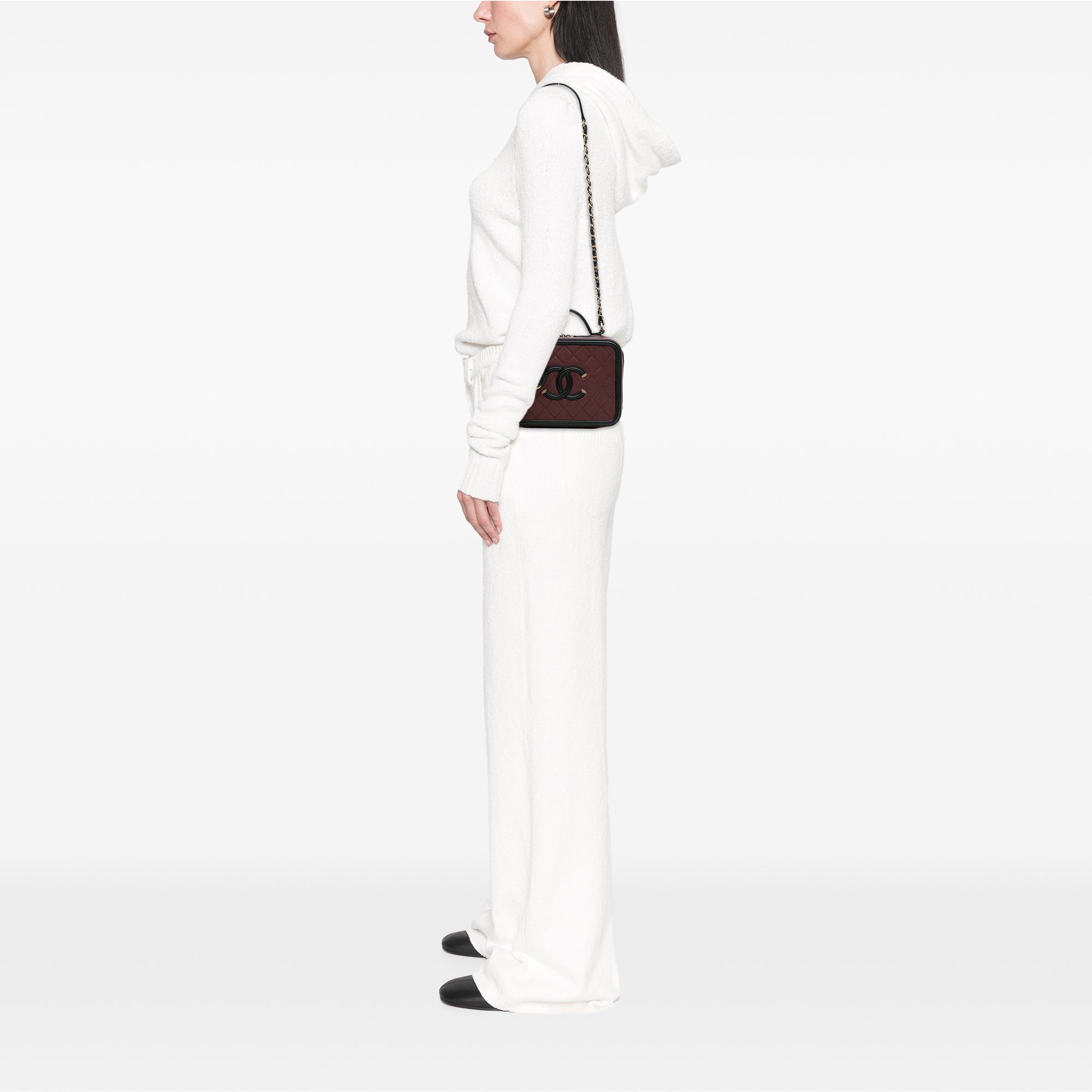 Chanel Medium Bicolor Caviar CC Filigree Vanity Case - image 11