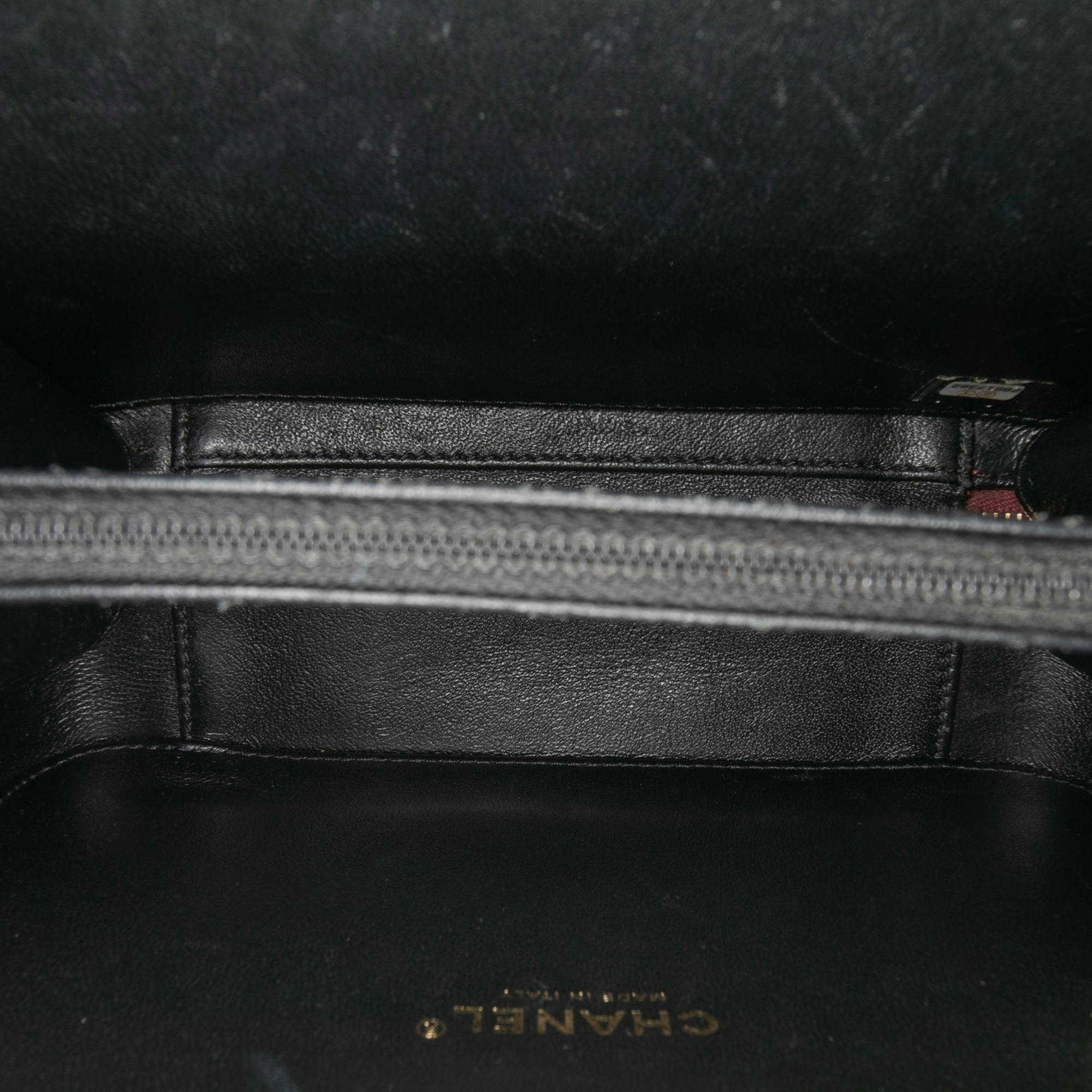 Chanel Medium Bicolor Caviar CC Filigree Vanity Case - image 4