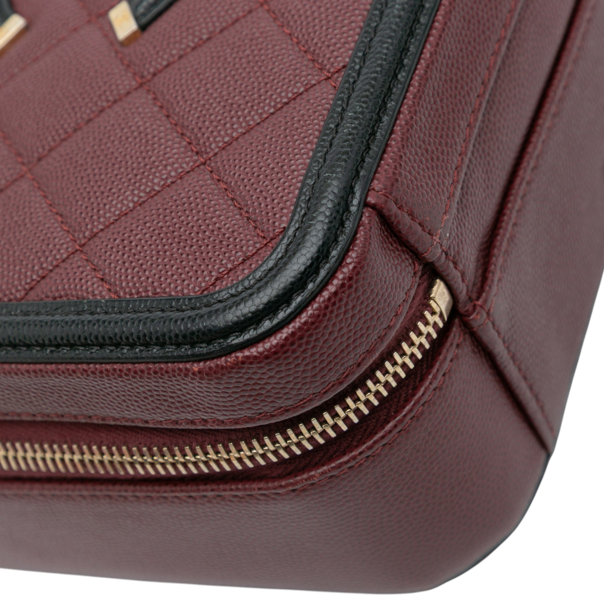 Chanel Medium Bicolor Caviar CC Filigree Vanity Case - image 7