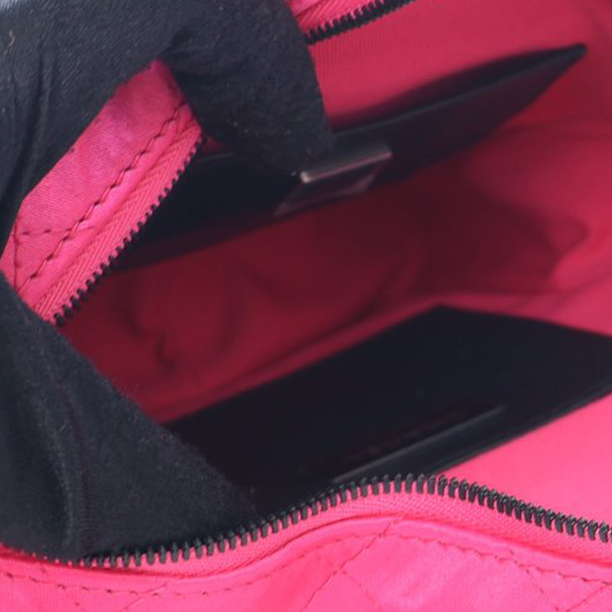 Chanel Quilted Satin Walk Of Fame Star Crossbody - image 4
