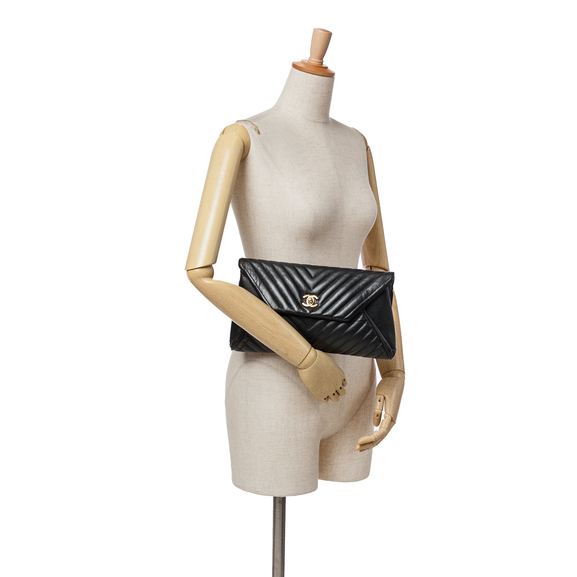 Chanel Chevron Lambskin Fold Up Again Clutch - image 9
