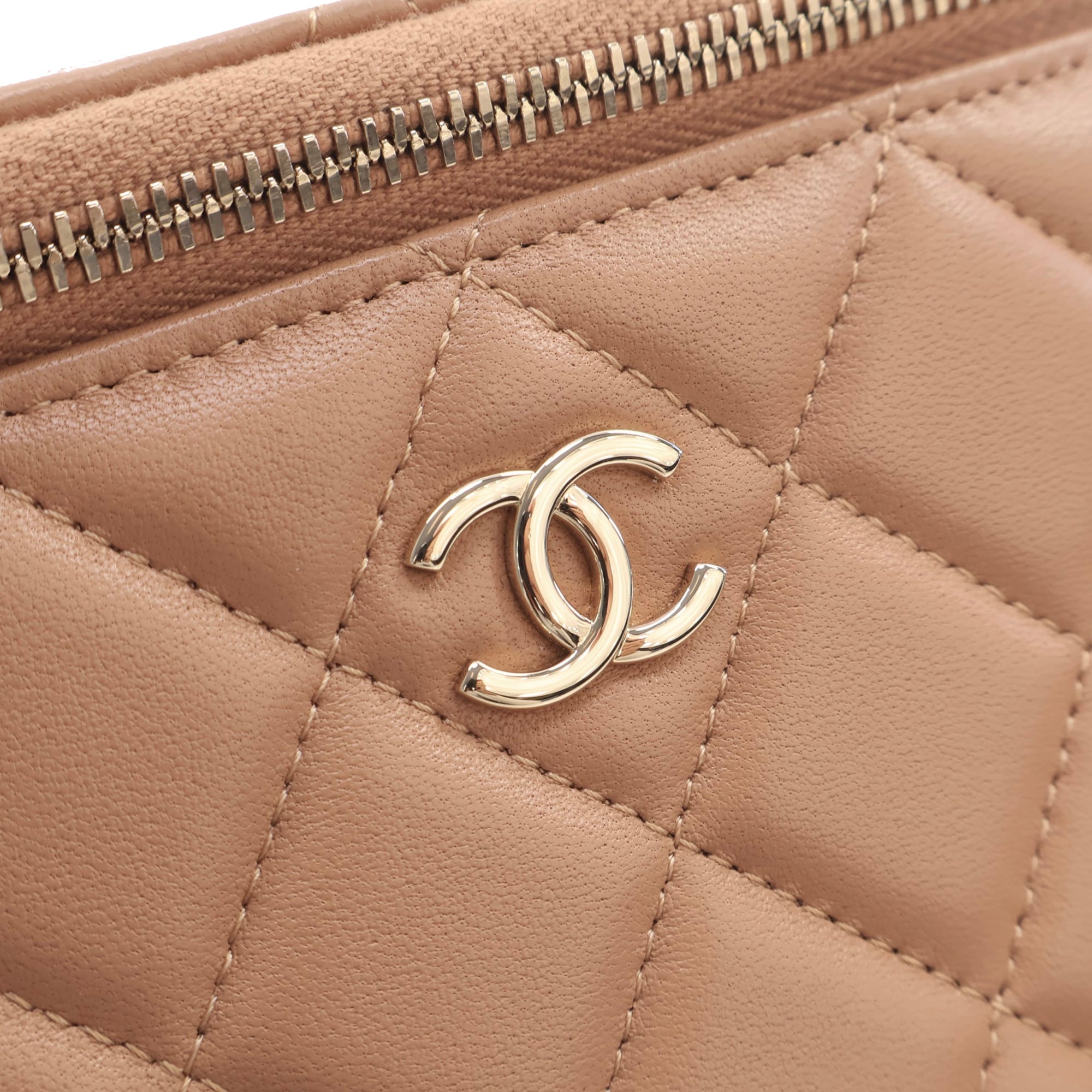 Chanel Small CC Quilted Lambskin Top Handle Vanity Case with Chain - image 4