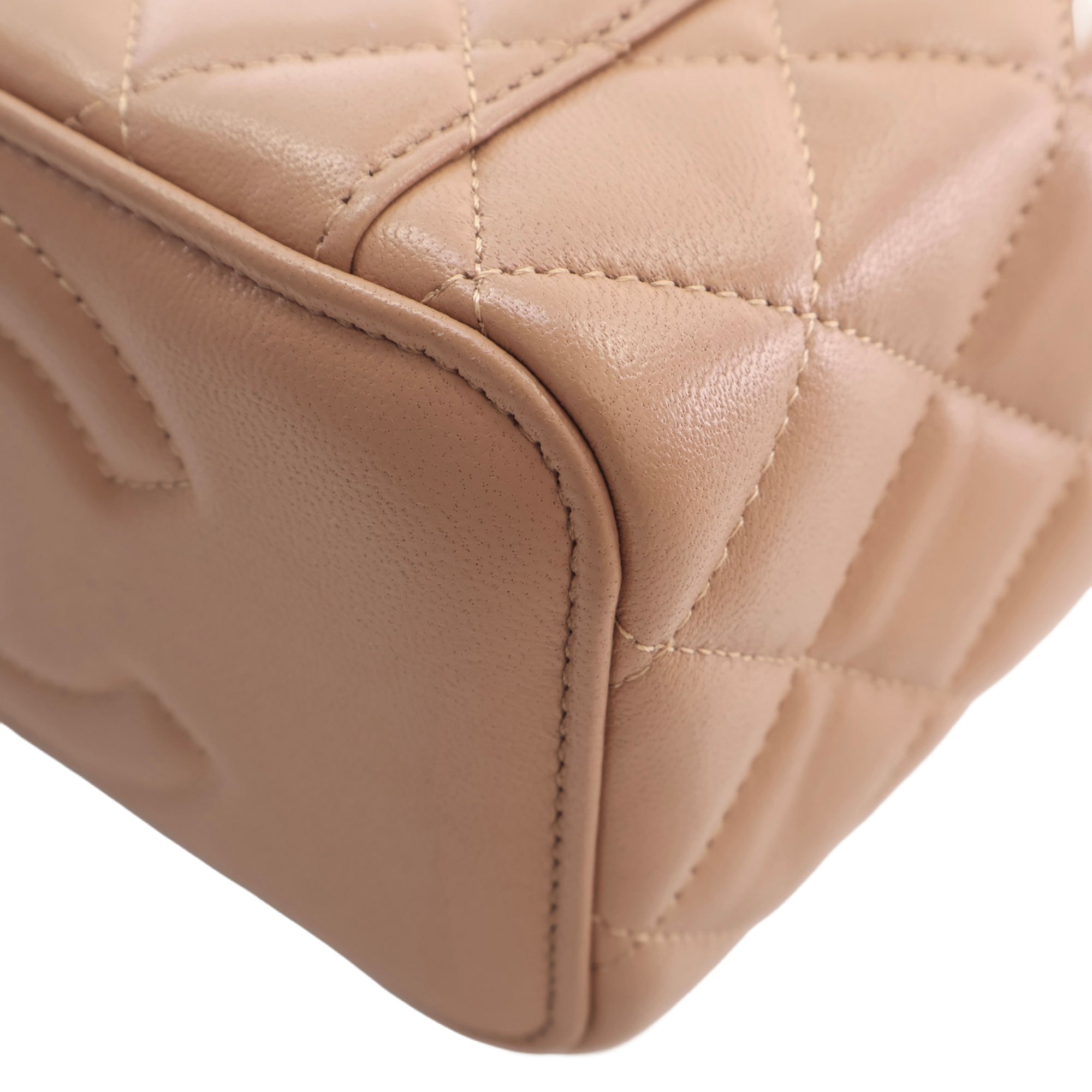 Chanel Small CC Quilted Lambskin Top Handle Vanity Case with Chain - image 6
