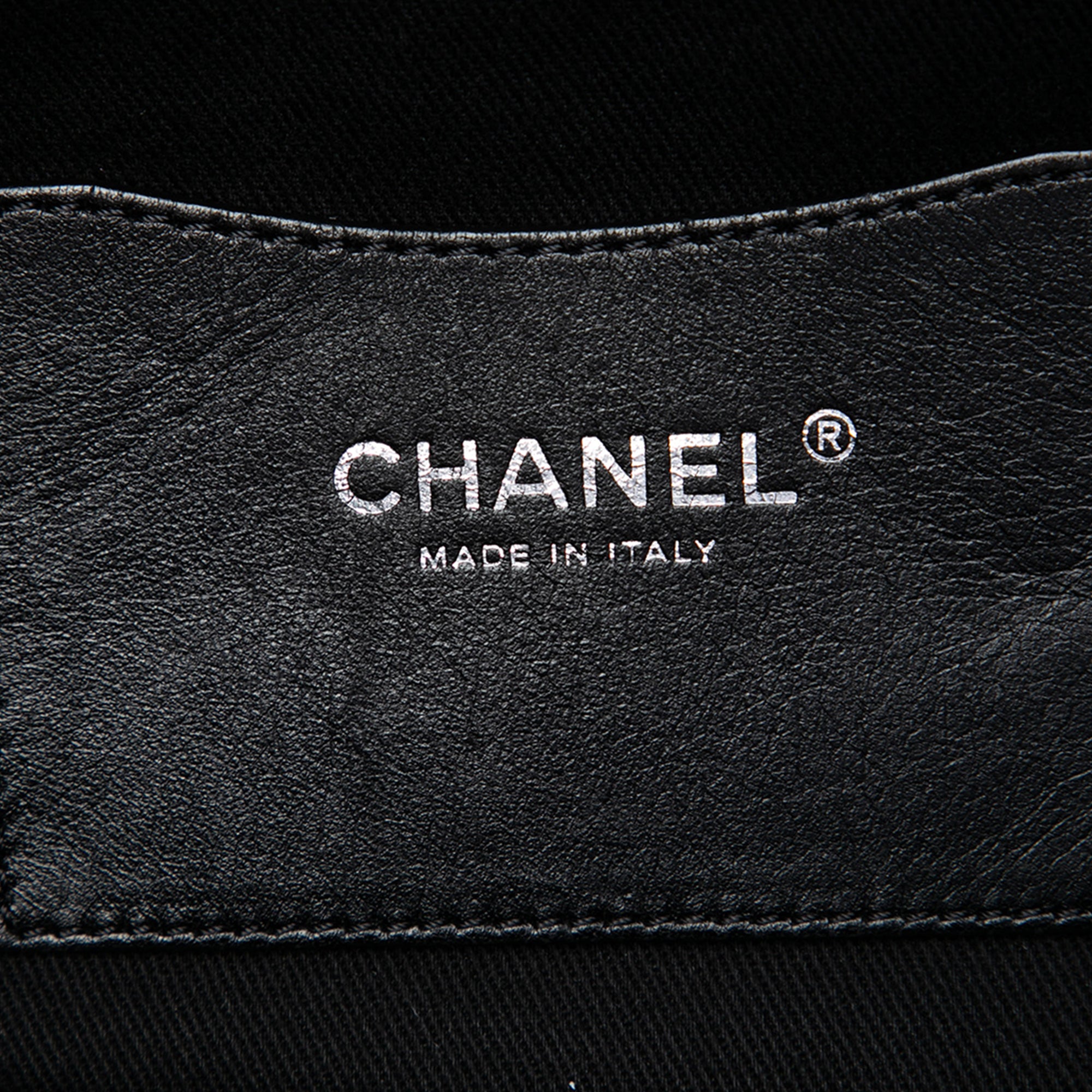 Chanel CC Quilted Lambskin Wild Stitch Chain Tote - image 5
