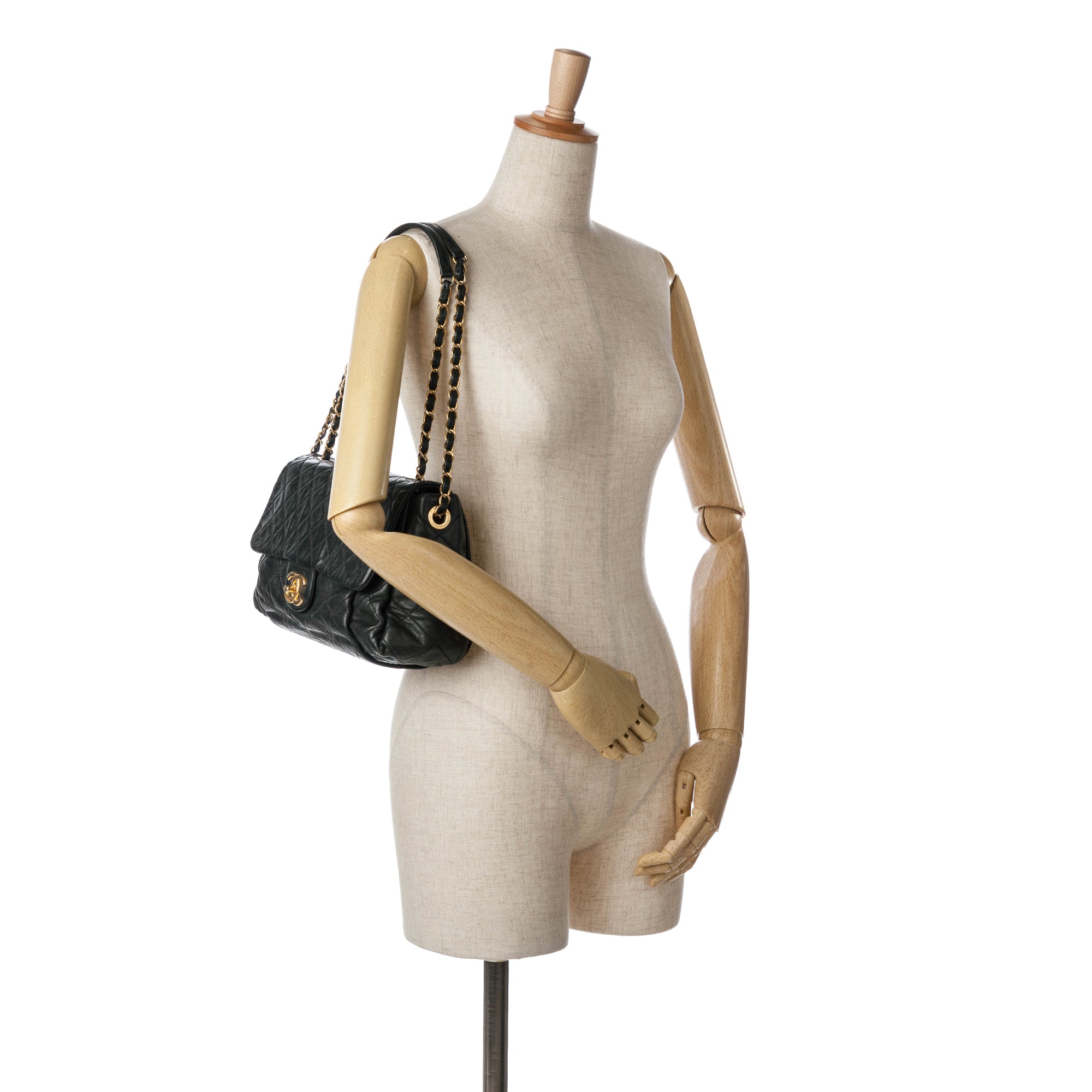 Chanel Large Aged Calfskin Chic Quilt Flap - image 11