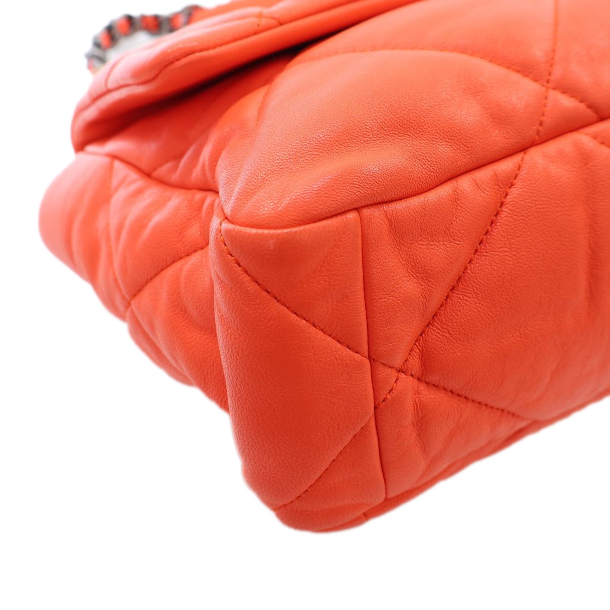 Chanel Large 19 Lambskin Flap - image 7