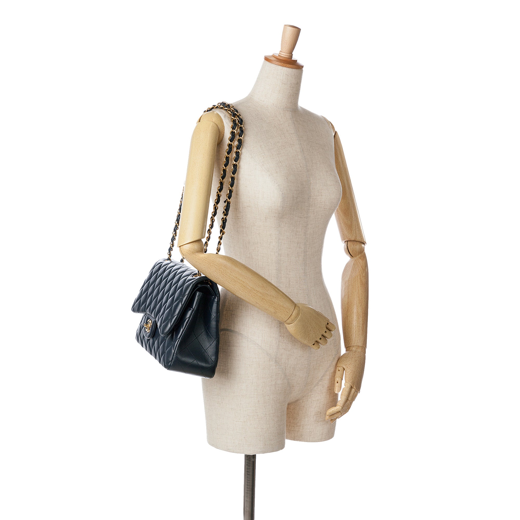 Chanel Jumbo Classic Lambskin Double Flap - image 9