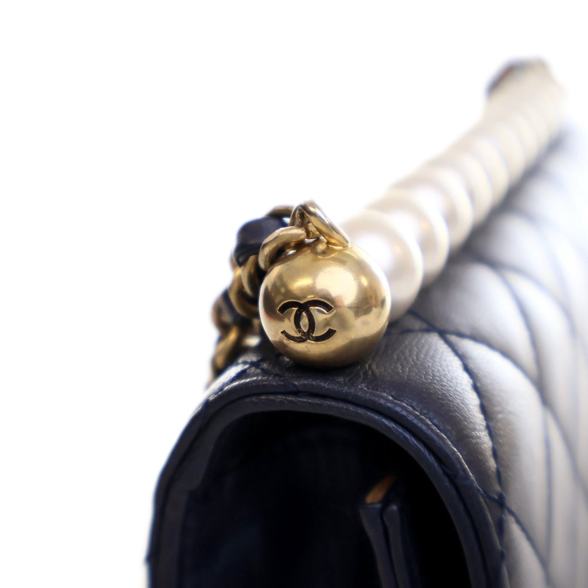 Chanel Medium Lambskin Chic Pearls Flap - image 9