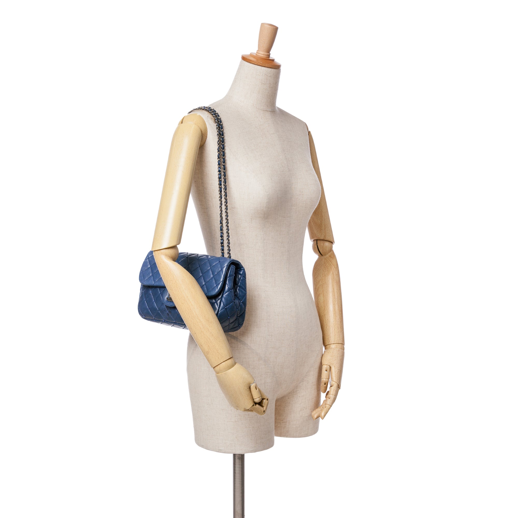 Chanel Small Quilted Lambskin Beaded Single Flap - image 10