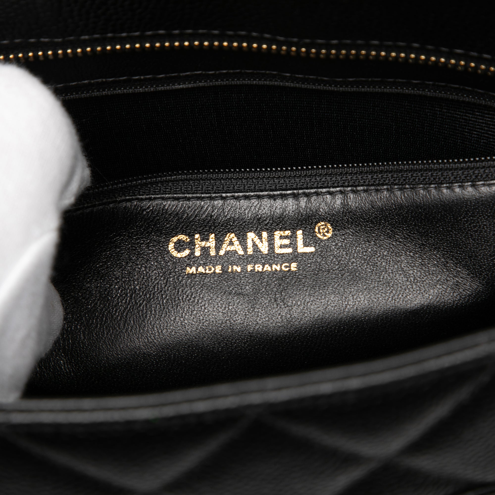 Chanel Caviar Medallion Tote - image 5