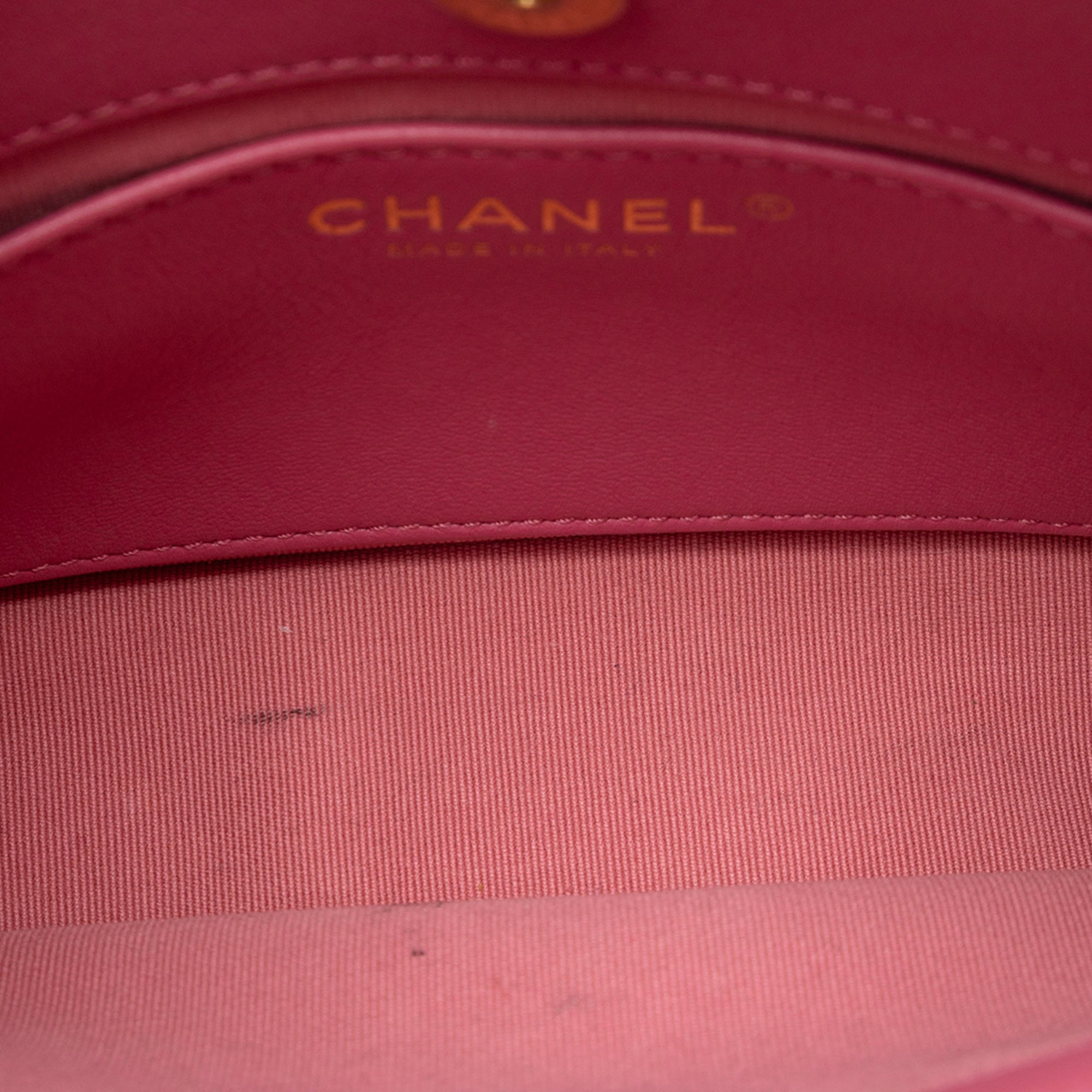 Chanel Small Quilted Velvet Wavy CC Hobo - image 4