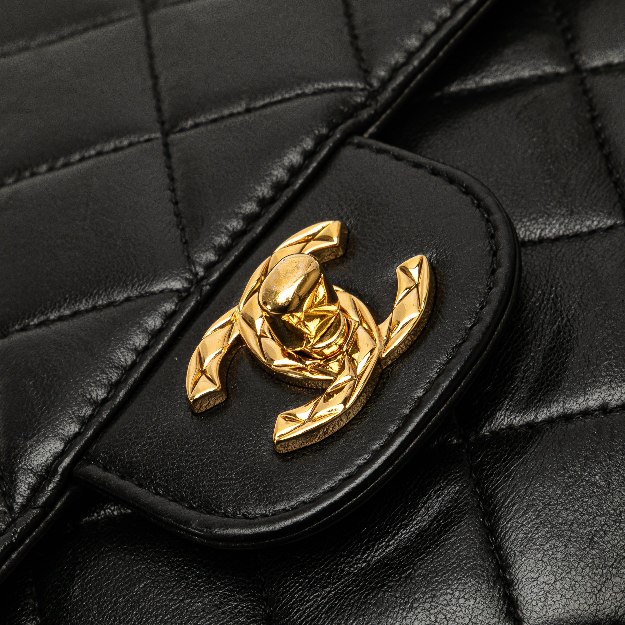 Chanel Small CC Quilted Lambskin Tassel Flap Camera Bag - image 8