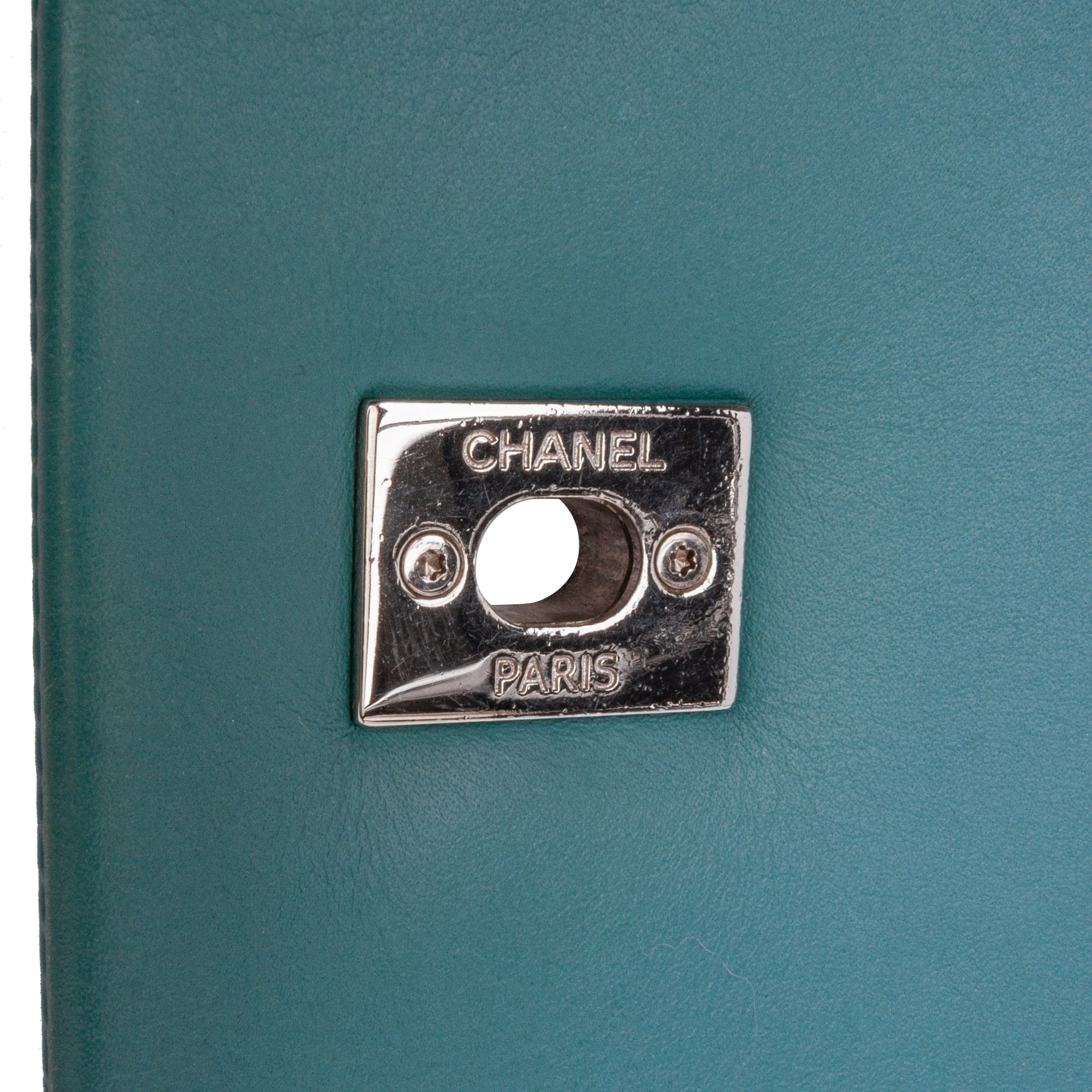 Chanel Medium Crumpled Calfskin Bi Vintage Full Flap - image 8