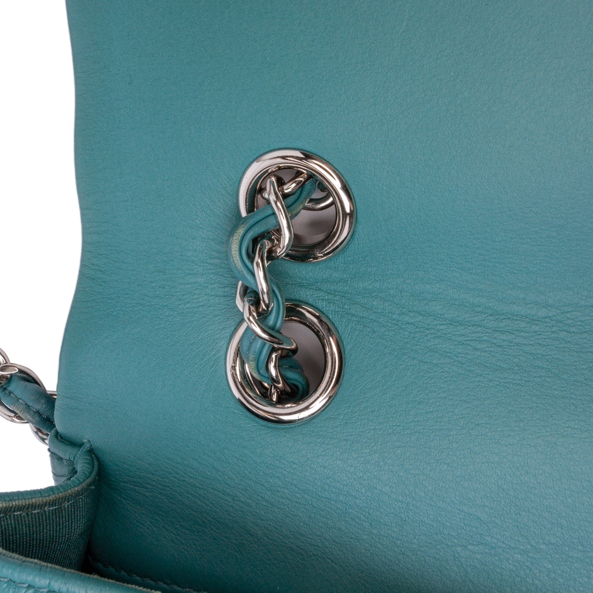 Chanel Medium Crumpled Calfskin Bi Vintage Full Flap - image 9
