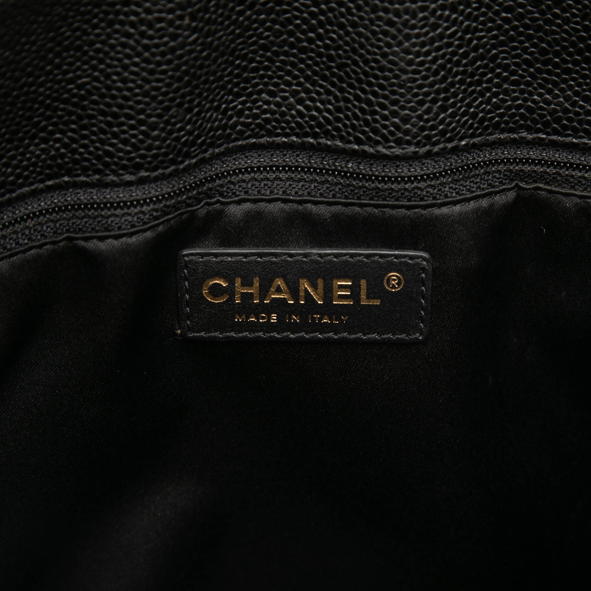 Chanel Caviar Grand Shopping Tote - image 5