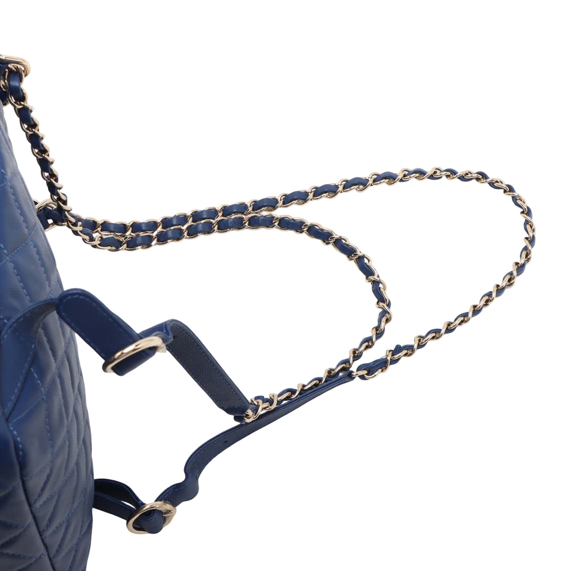 Chanel Large CC Quilted Caviar Day Backpack - image 10