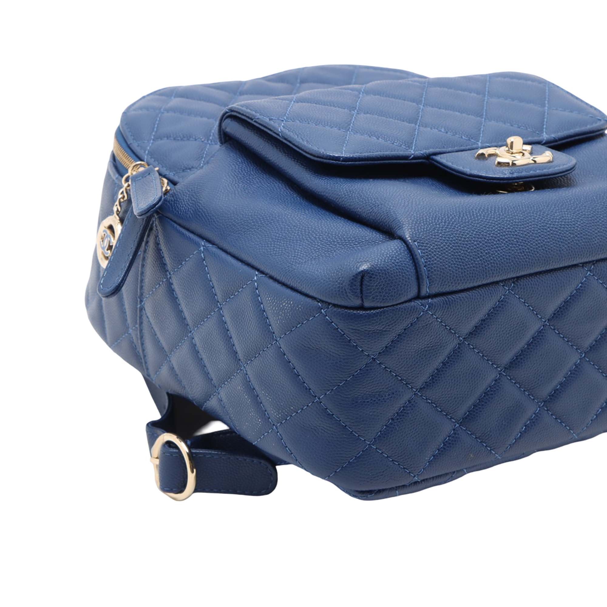 Chanel Large CC Quilted Caviar Day Backpack - image 9