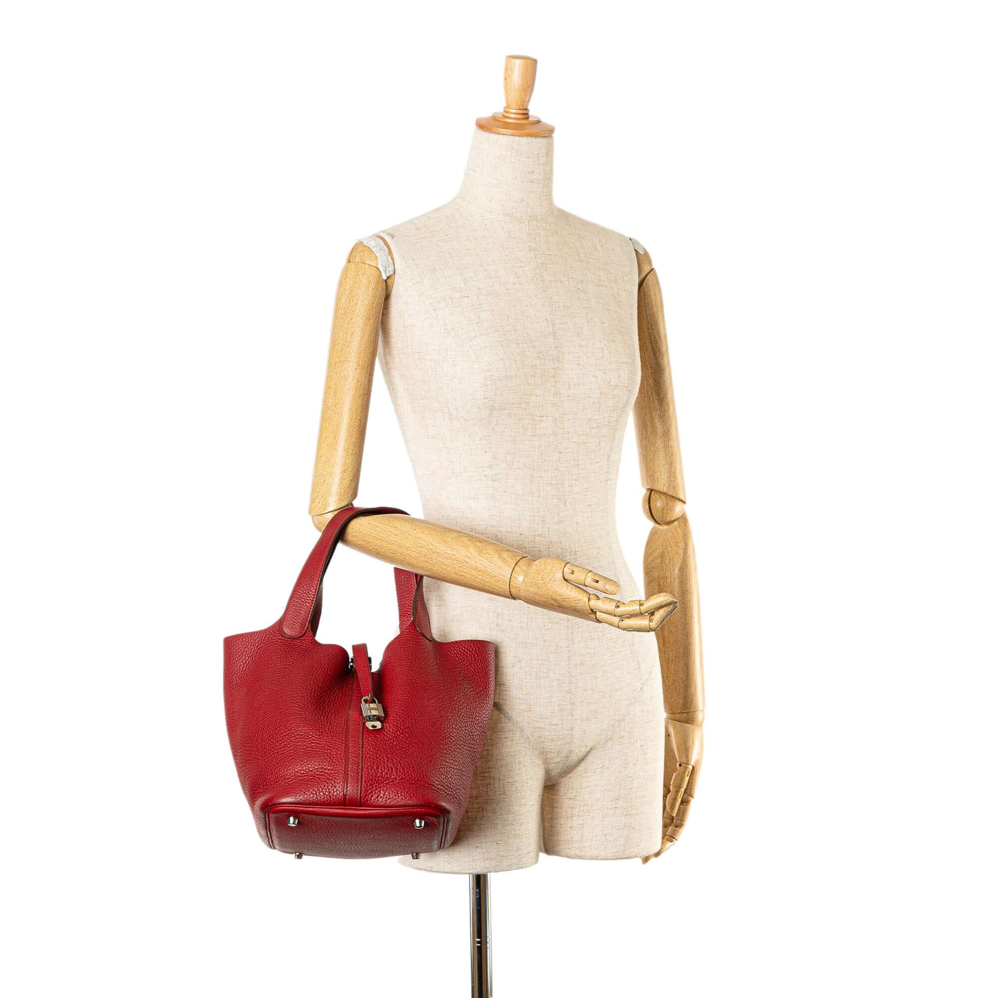 Hermes Clemence Picotin Lock 22