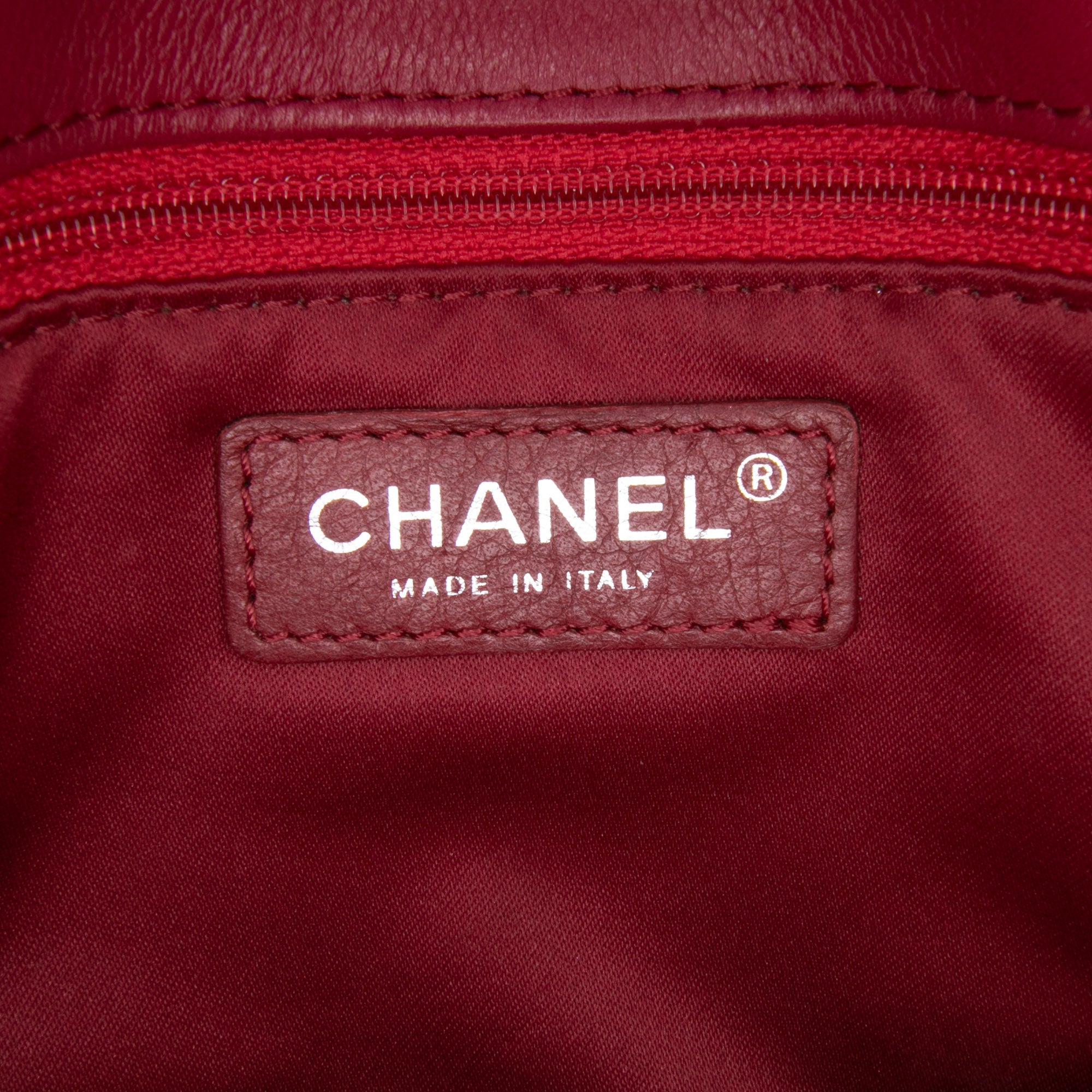 Chanel Medium Stitched Calfskin Citizen Flap - image 5