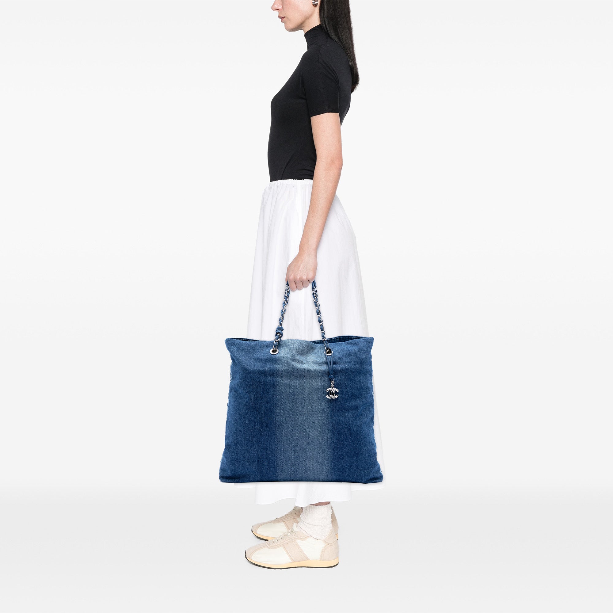 Chanel Printed Denim Shopping Tote - image 7