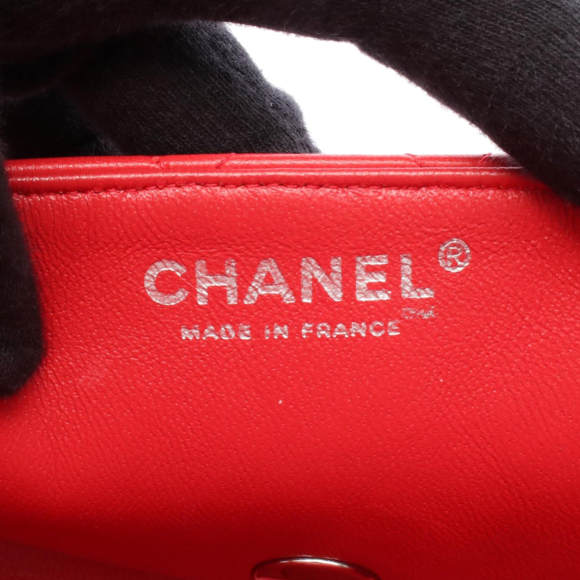 Chanel CC Quilted Lambskin East West Single Flap - image 4