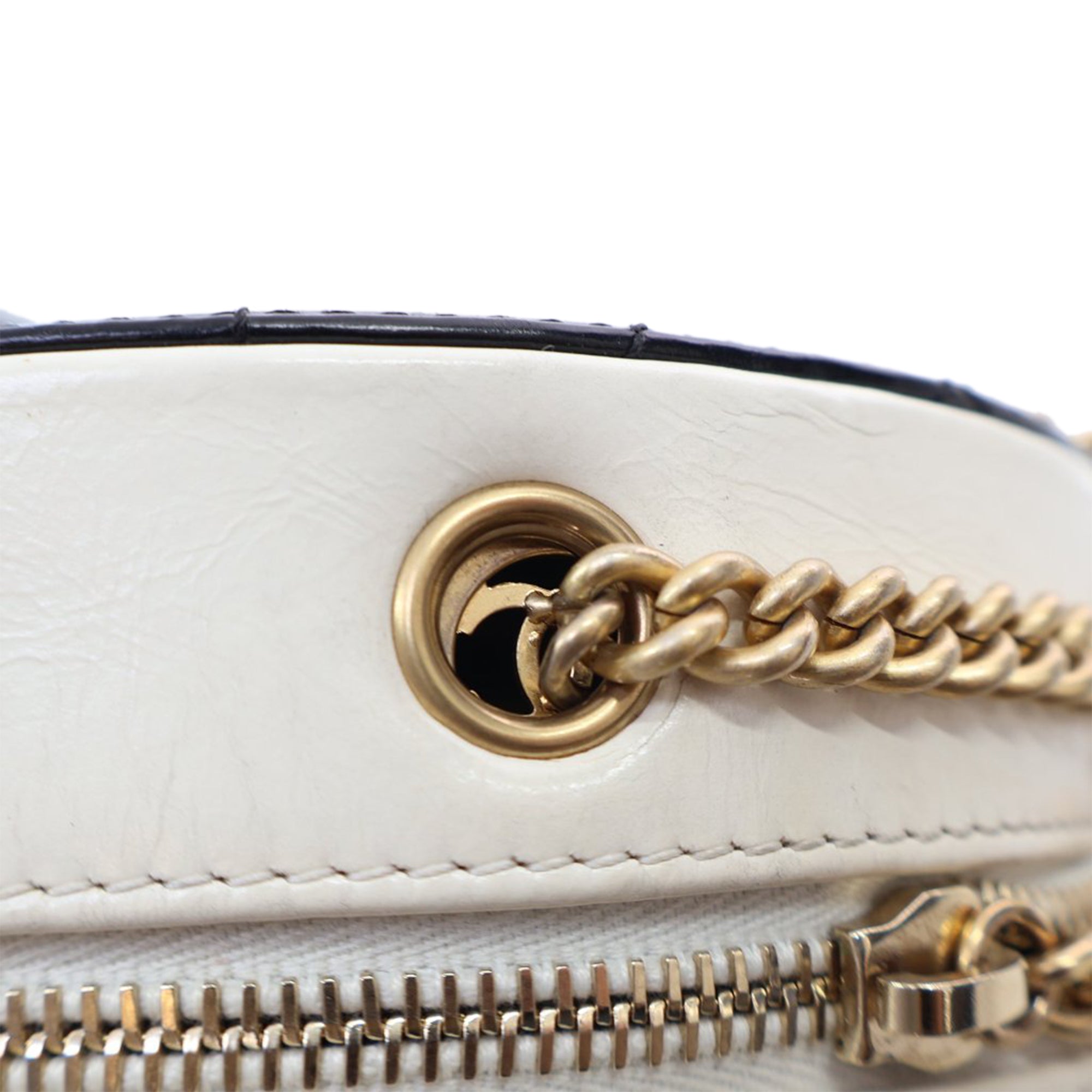 Chanel Crumpled Calfskin En Vogue Round Bag - image 14