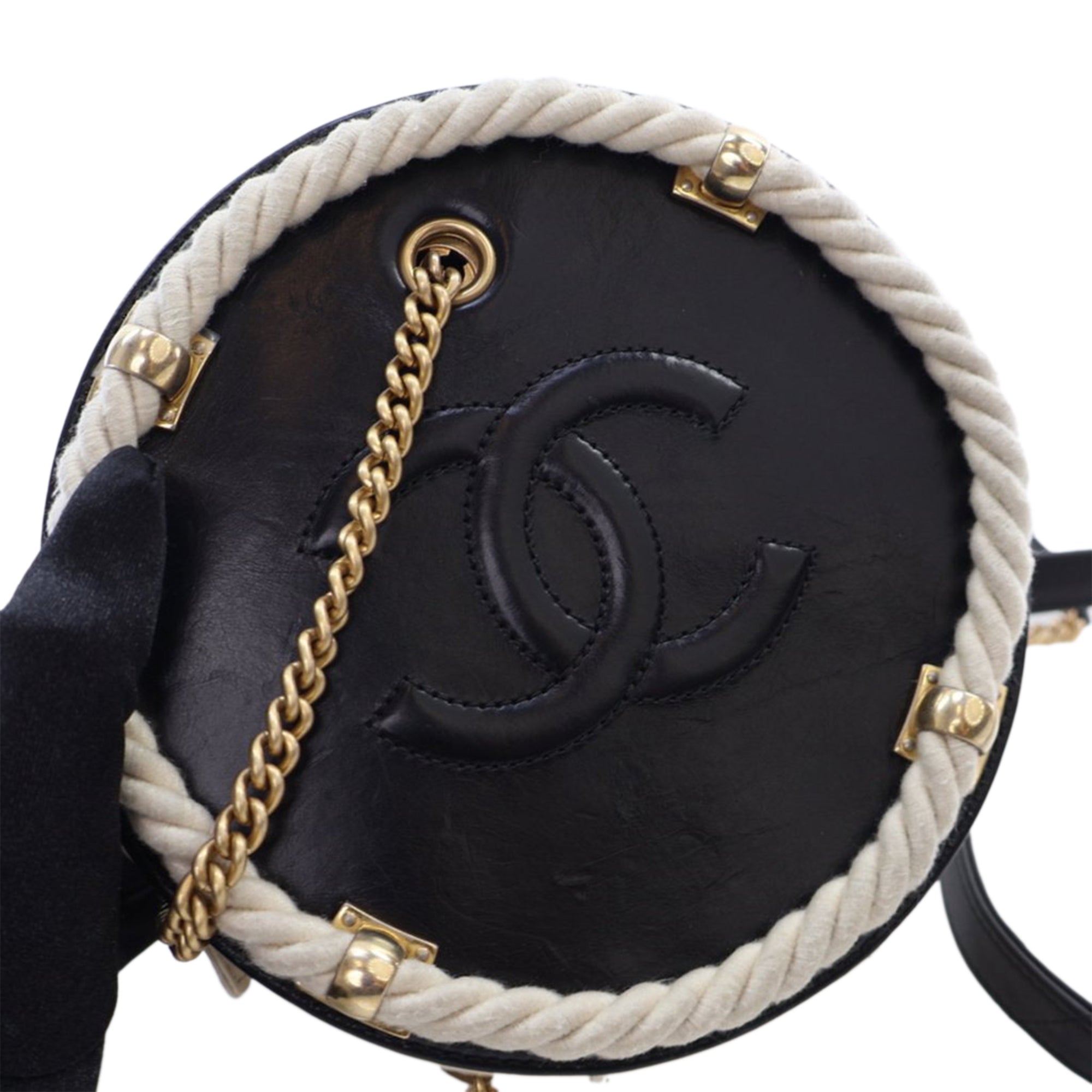 Chanel Crumpled Calfskin En Vogue Round Bag - image 6