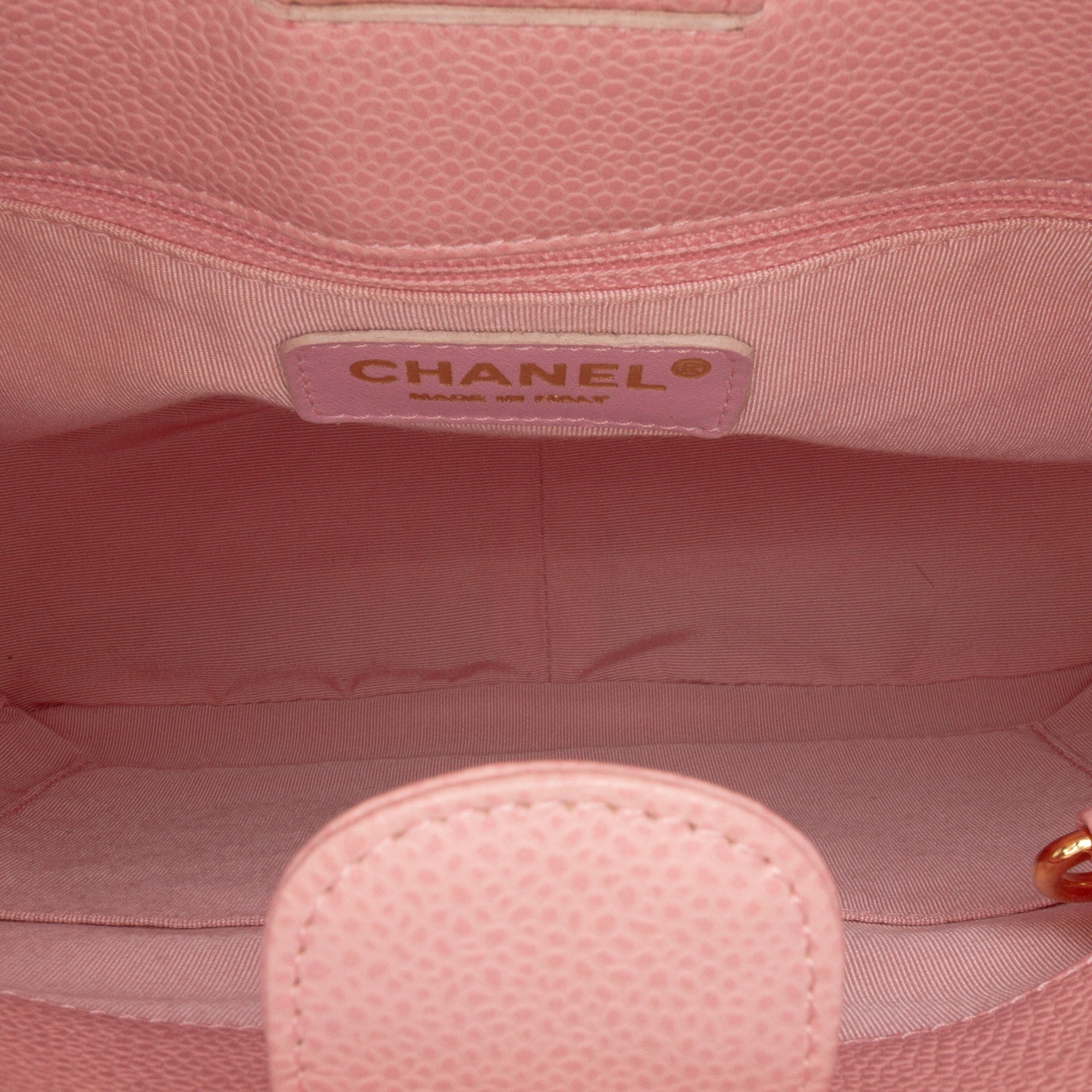 Chanel Caviar Petite Shopping Tote - image 4