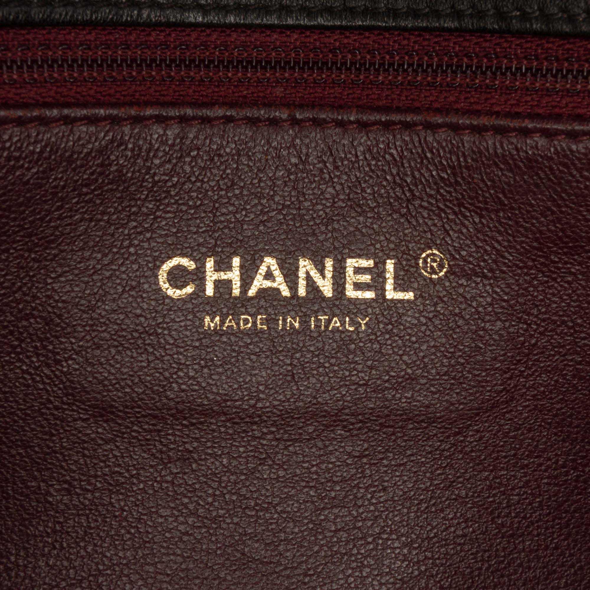 Chanel Medium Caviar CC Filigree Flap - image 5