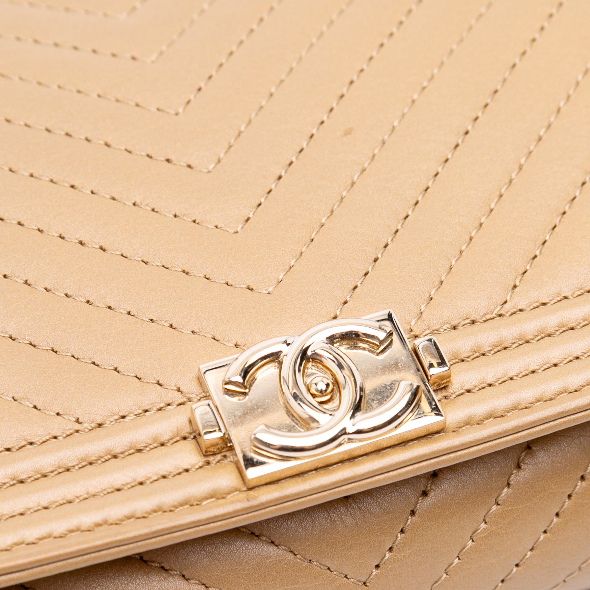Chanel Chevron Calfskin Boy Wallet On Chain - image 8