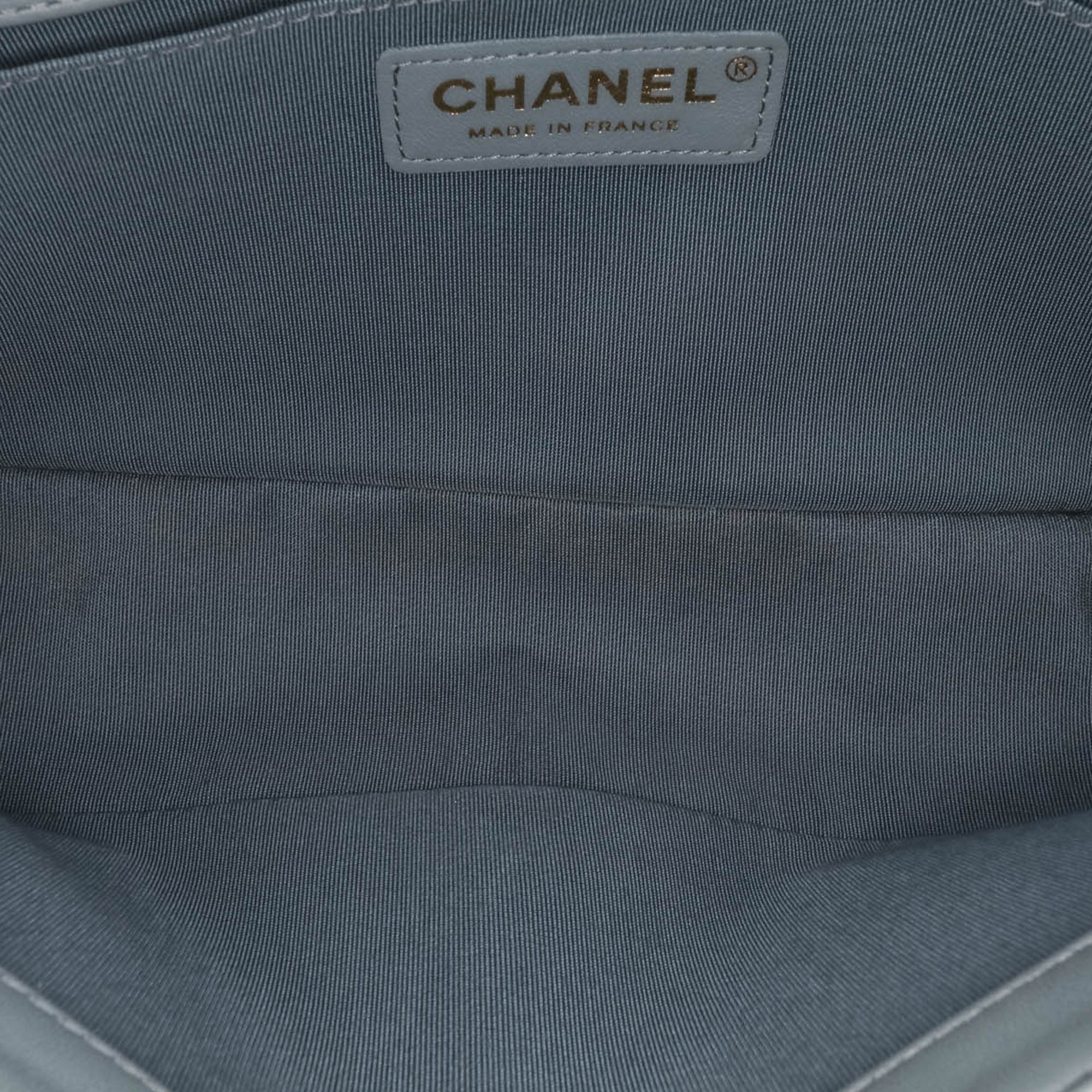 Chanel Old Medium Quilted Lambskin Boy Flap - image 4