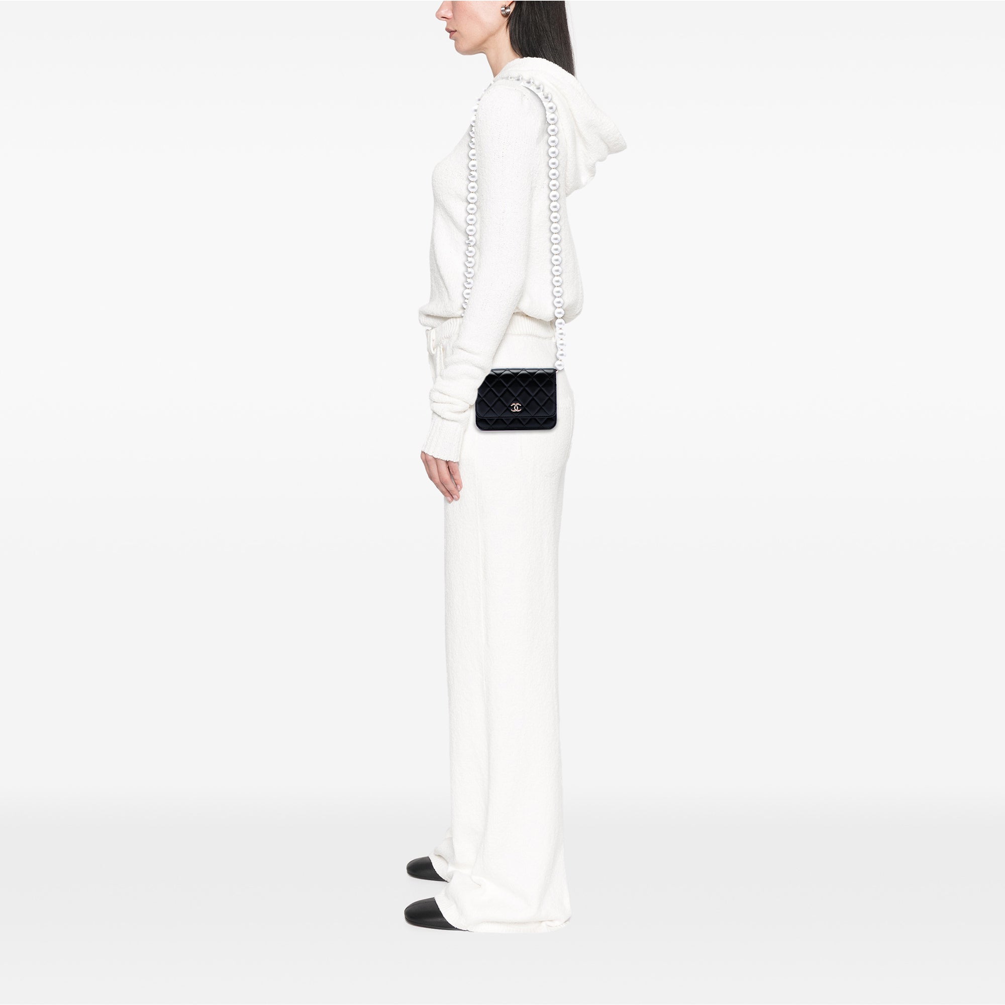 Chanel CC Quilted Calfskin Maxi Pearls Wallet on Chain - image 6