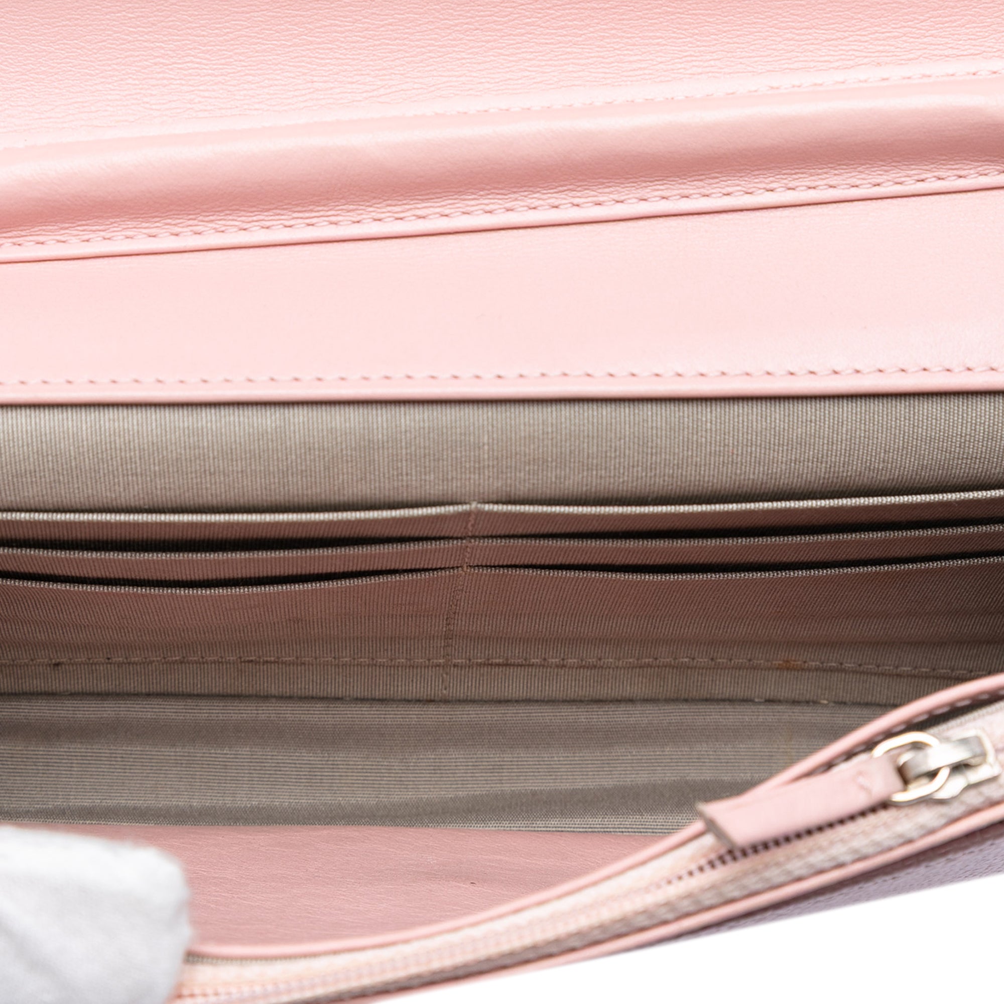 Chanel CC Caviar Wallet On Chain - image 4