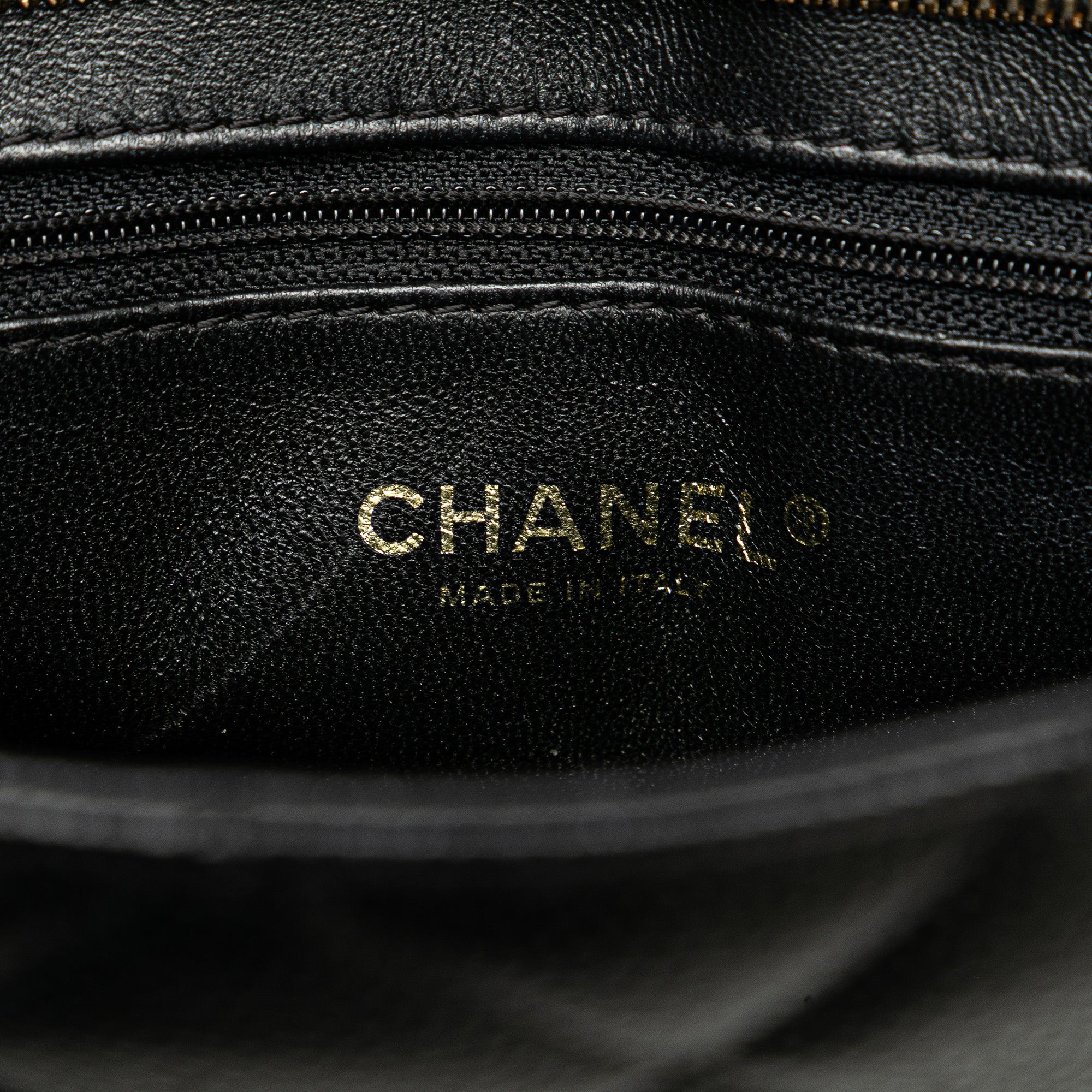 Chanel Caviar Medallion Tote - image 5
