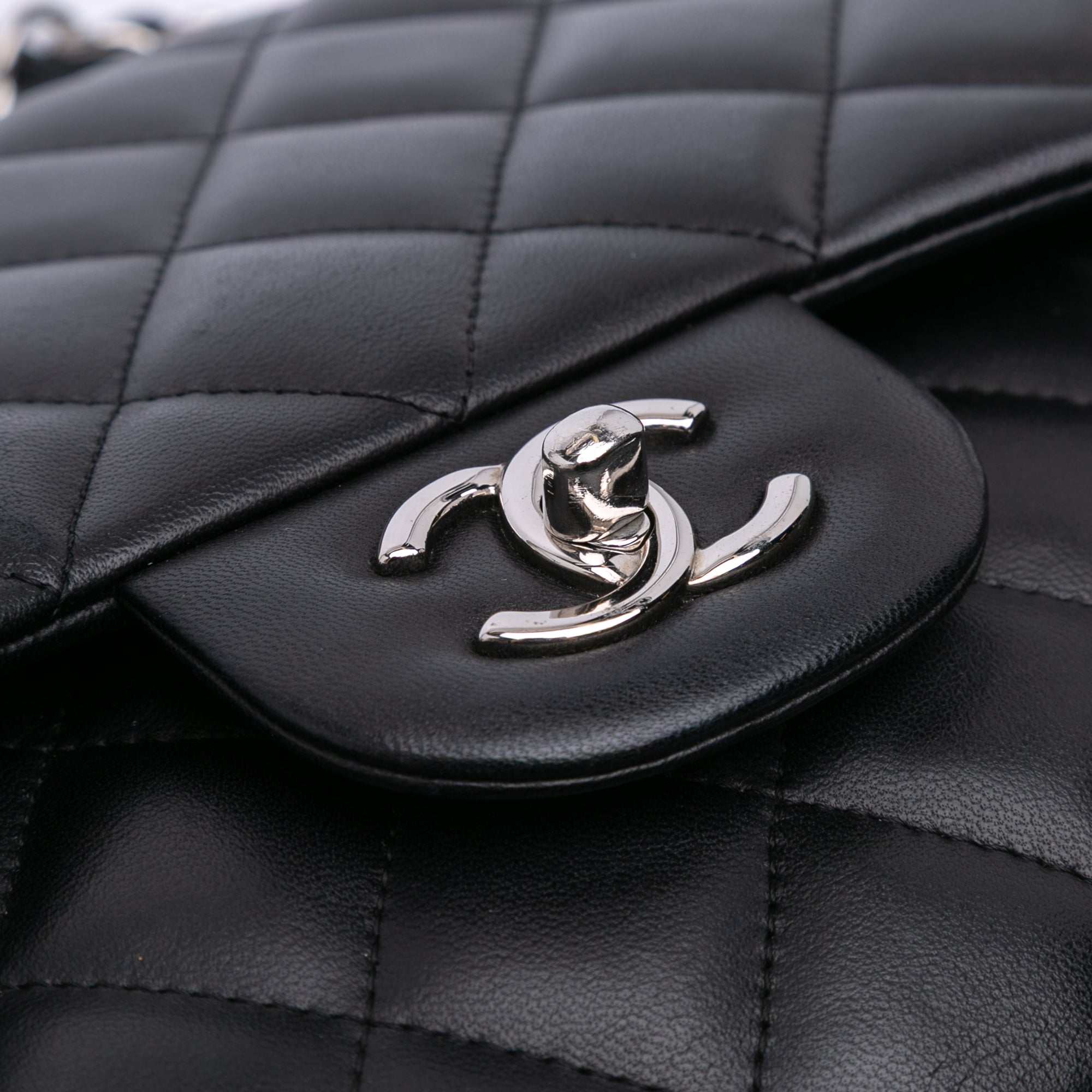 Chanel Jumbo Classic Lambskin Double Flap - image 7