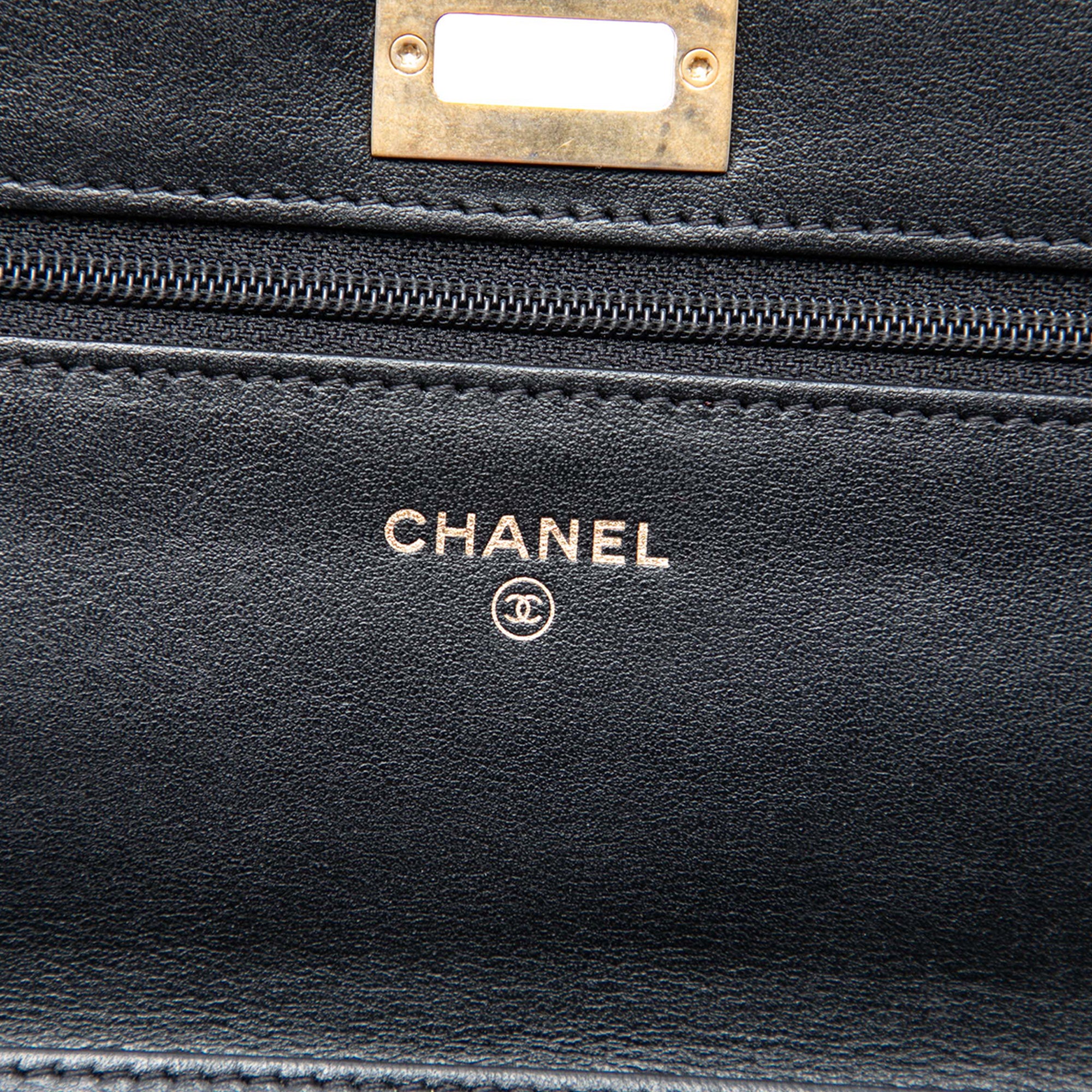 Chanel Reissue 2.55 Chevron Aged Calfskin Wallet on Chain - image 5