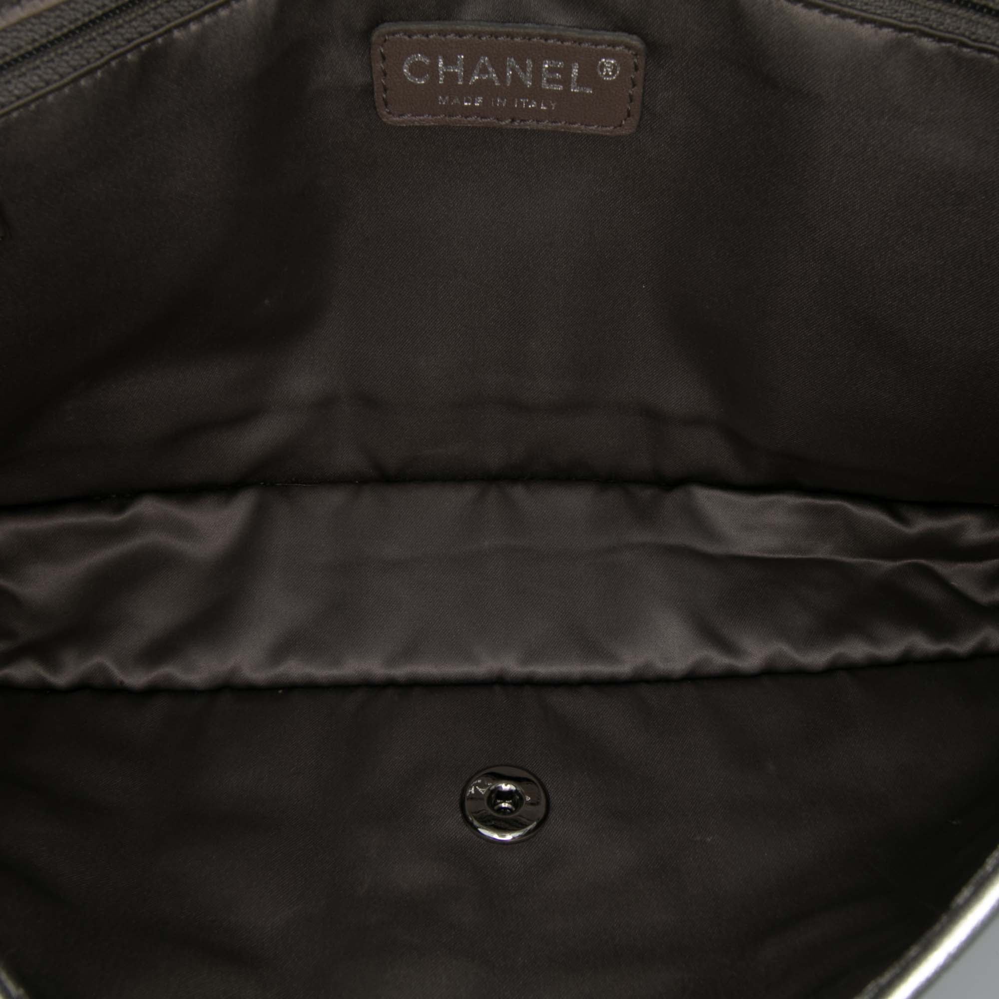 Chanel CC Vinyl Ice Cube Flap - image 4