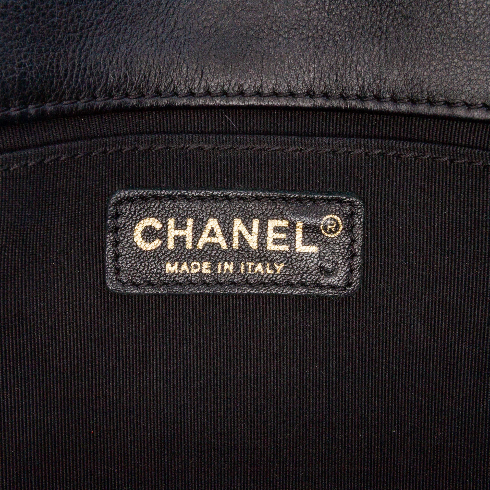 Chanel CC Chevron Calfskin Round Flap Satchel - image 5