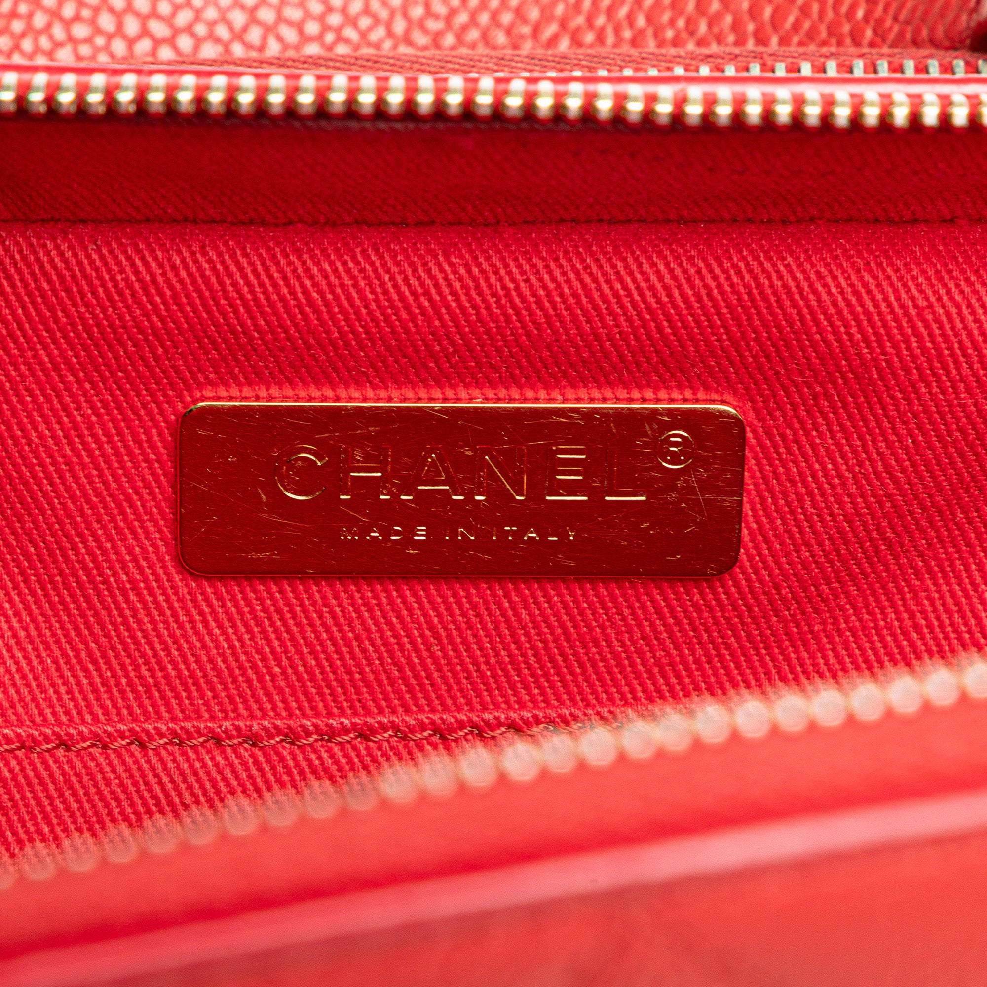 Chanel Small CC Quilted Caviar Top Handle Camera Bag - image 6