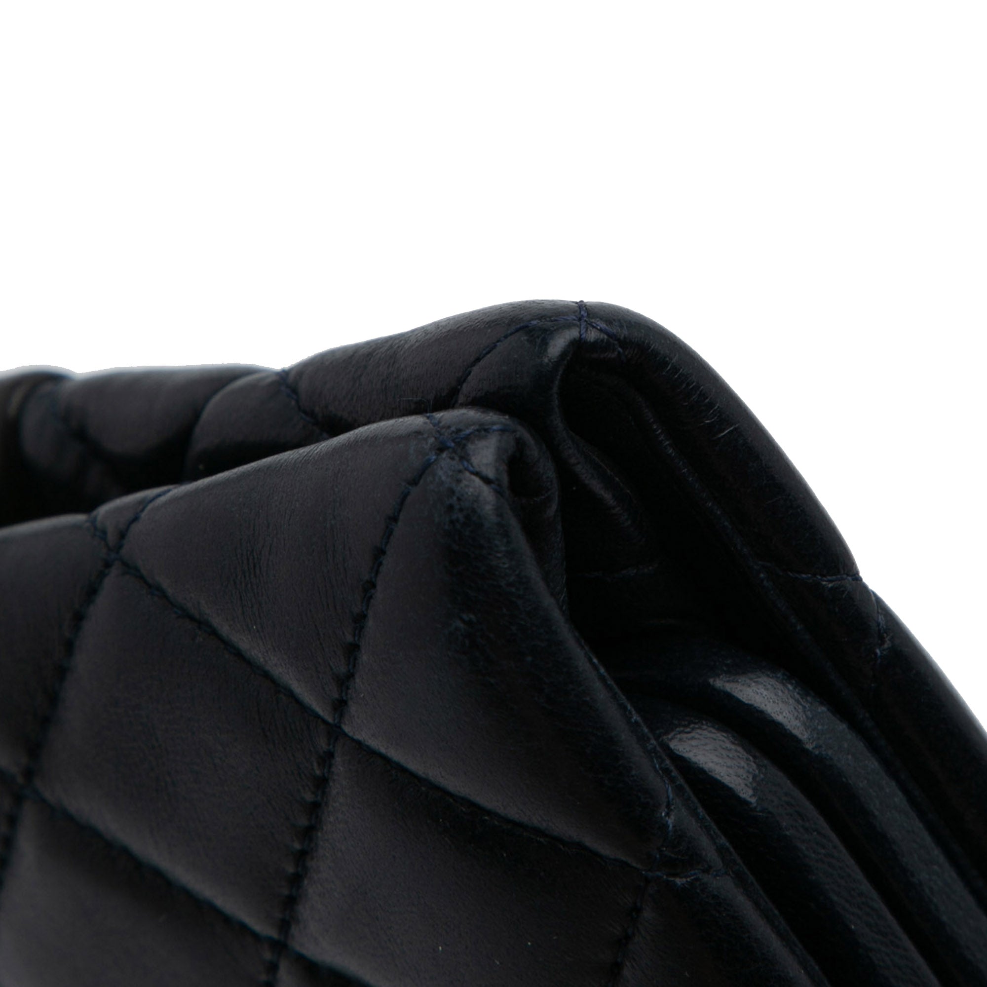 Chanel CC Quilted Lambskin Pearl Clutch - image 10