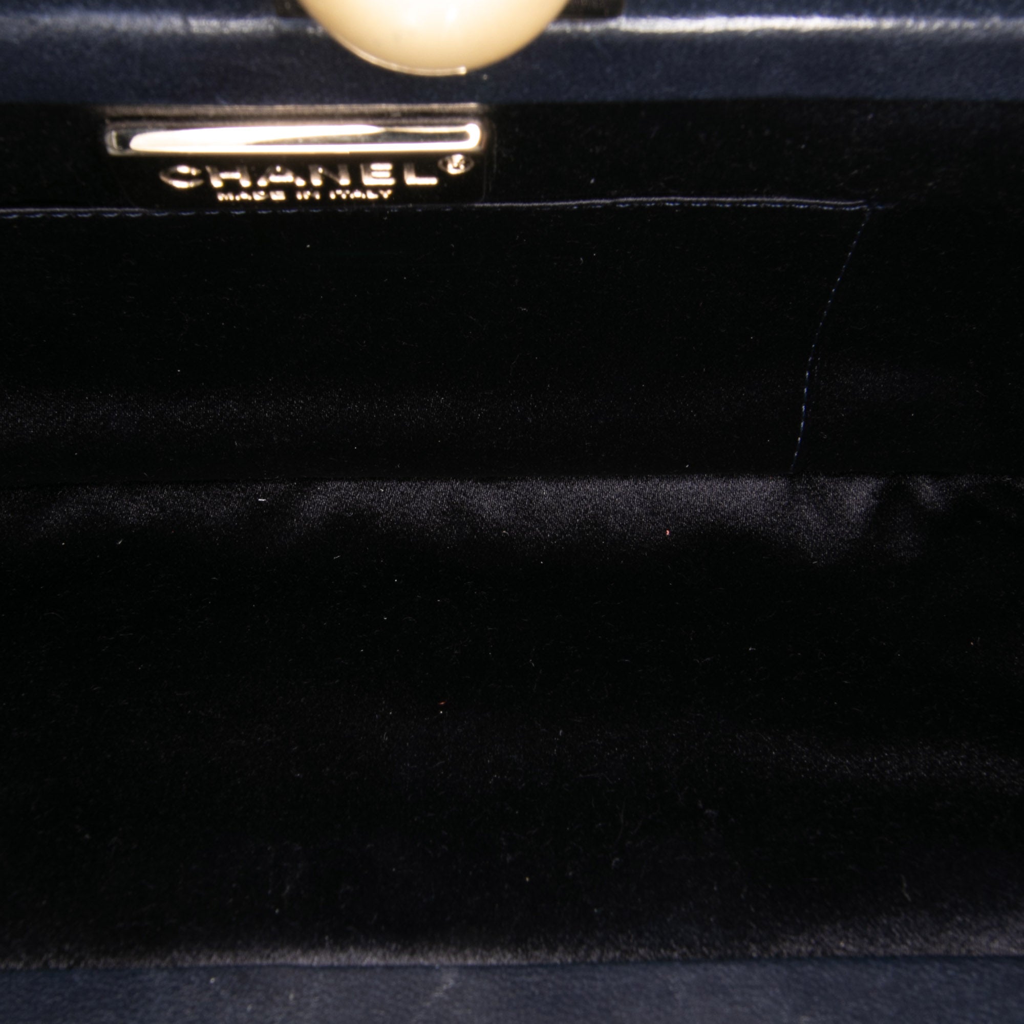 Chanel CC Quilted Lambskin Pearl Clutch - image 4