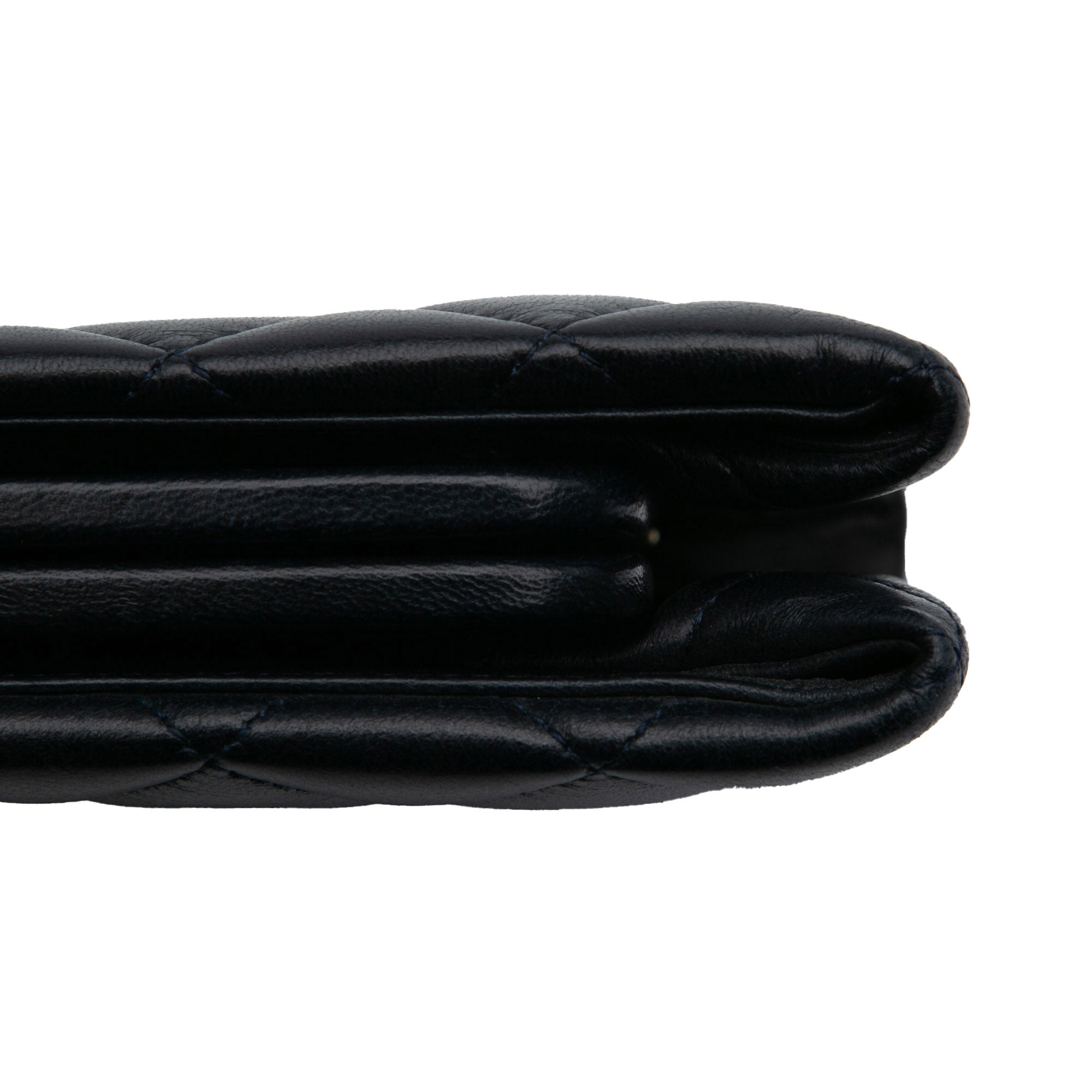 Chanel CC Quilted Lambskin Pearl Clutch - image 8
