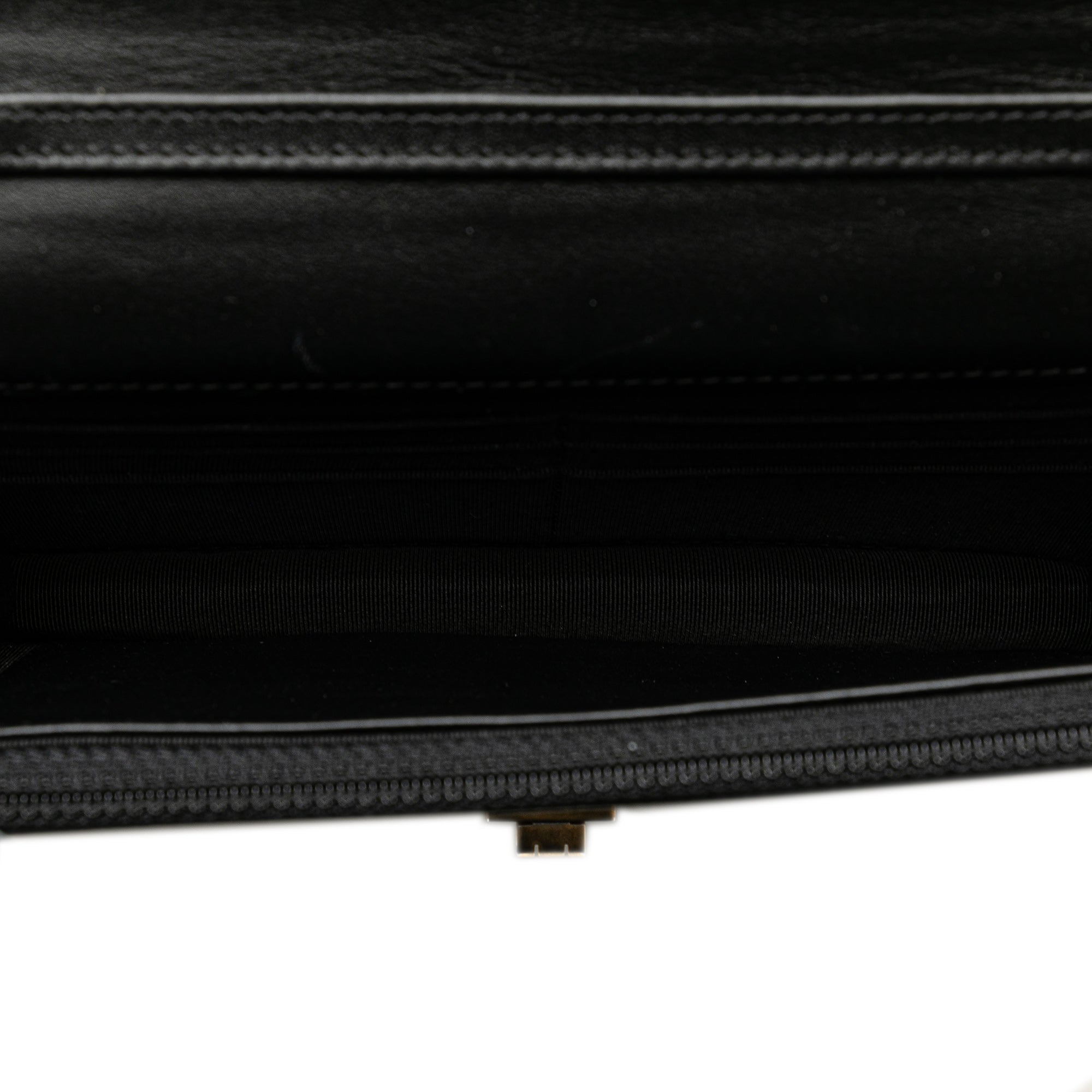 Chanel Calfskin Crocodile Embossed Graffiti 2.55 Cocodile Reissue Wallet On Chain - image 4